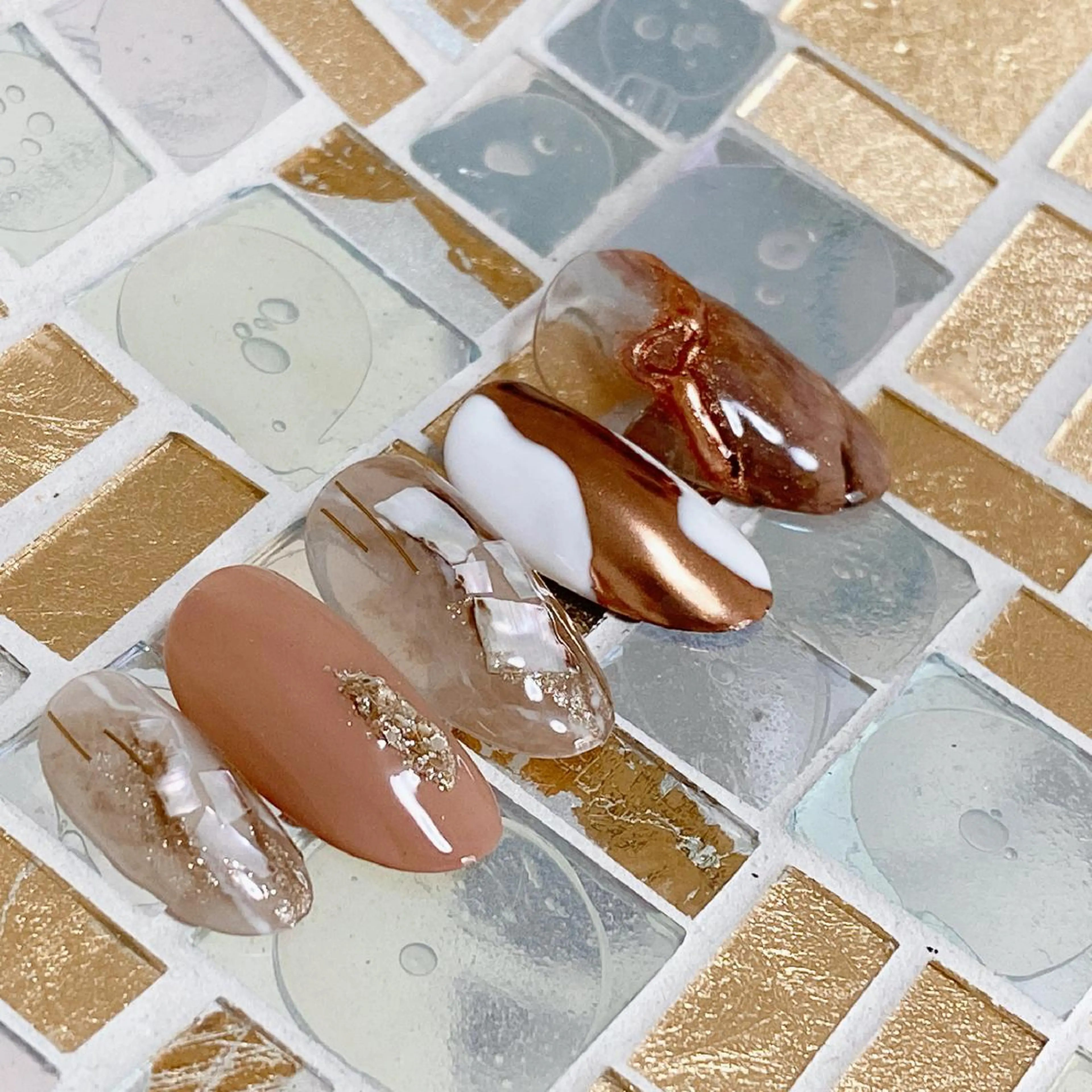 ネイル 大人キレイ 𝑁𝑖𝑥𝑖𝑠のネイルデザイン