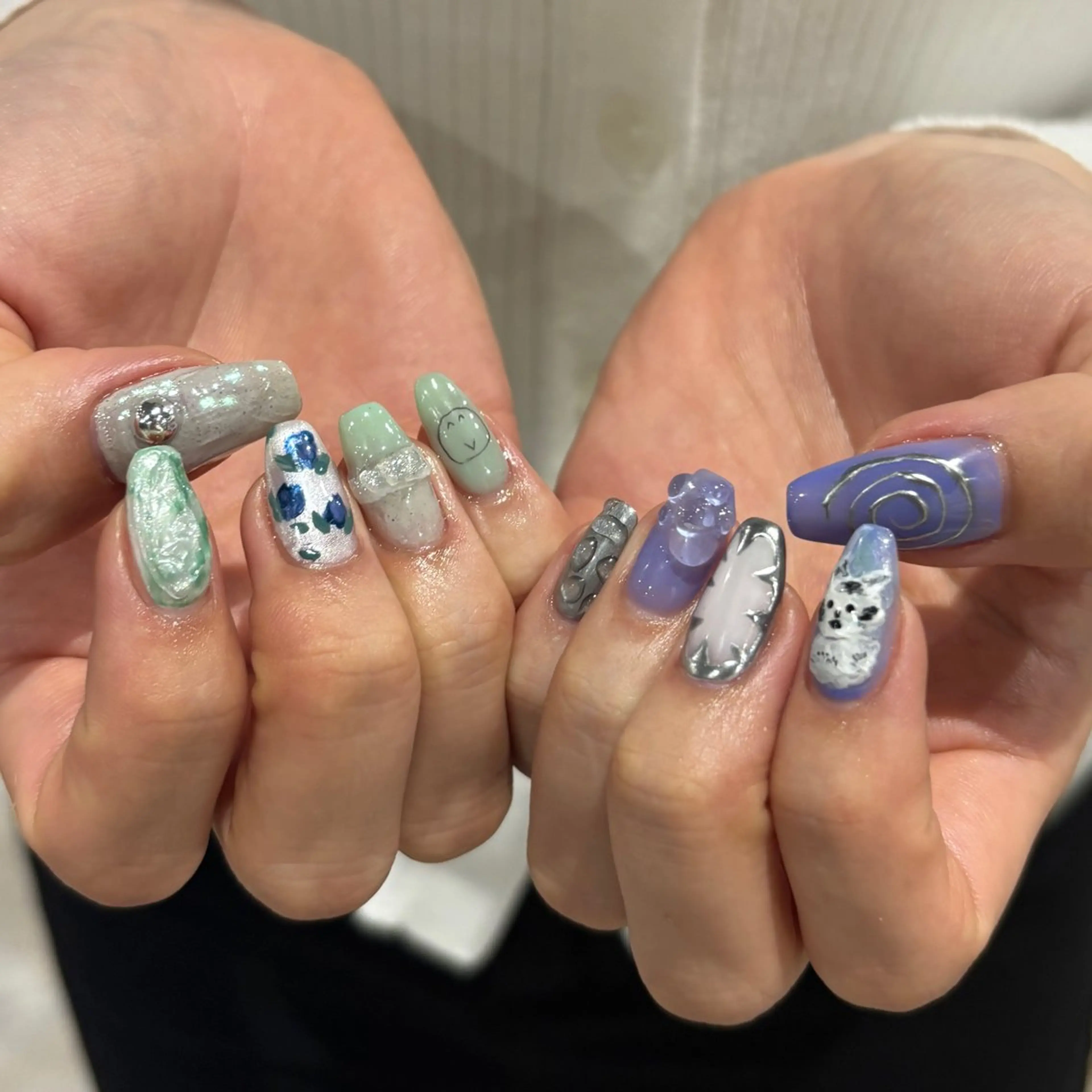 ネイル hinako /個性派ニュアンスのネイルデザイン