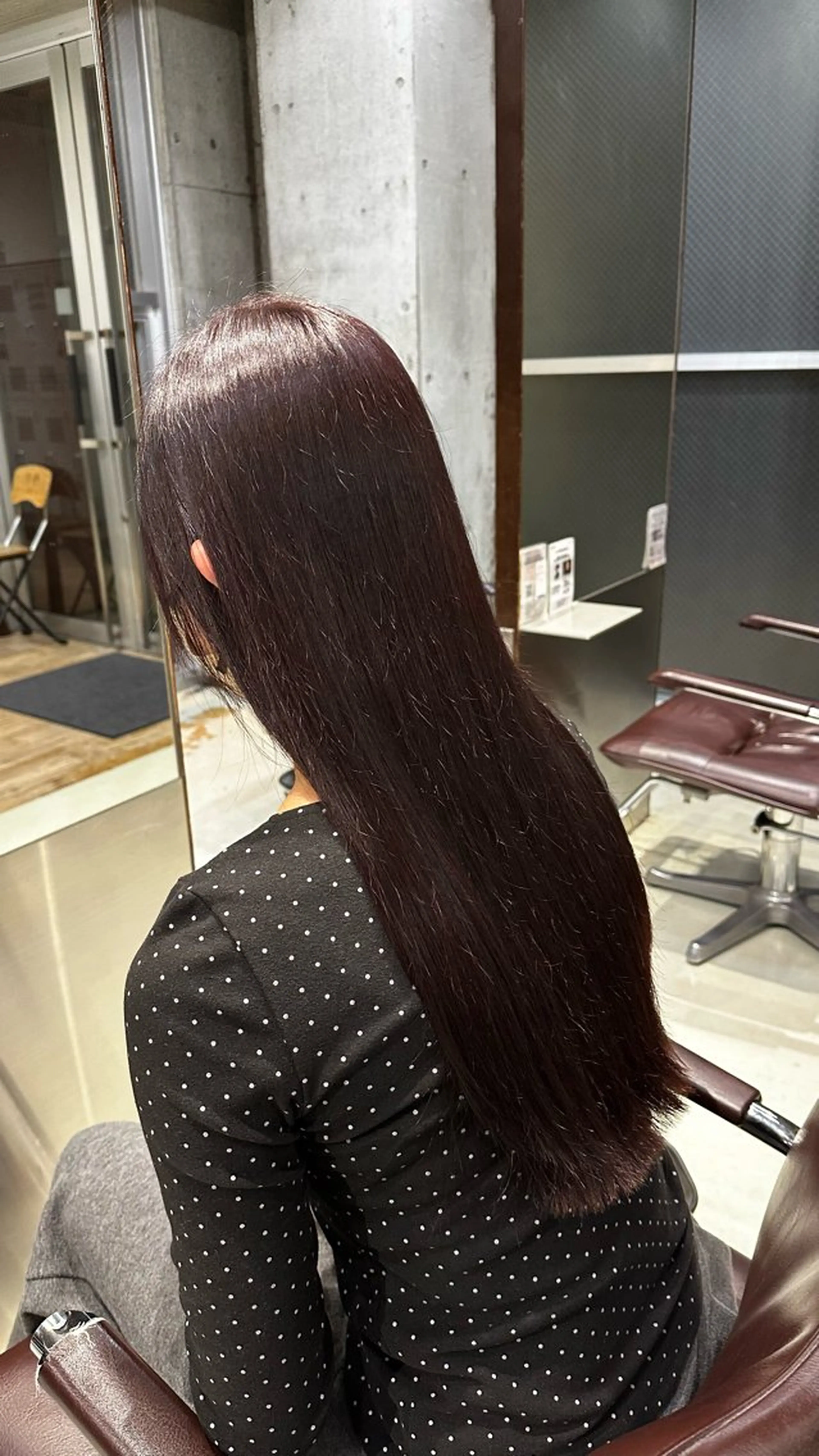 セミロング カラー ヘアカラー fifth原宿 宮部蓮のヘアスタイル