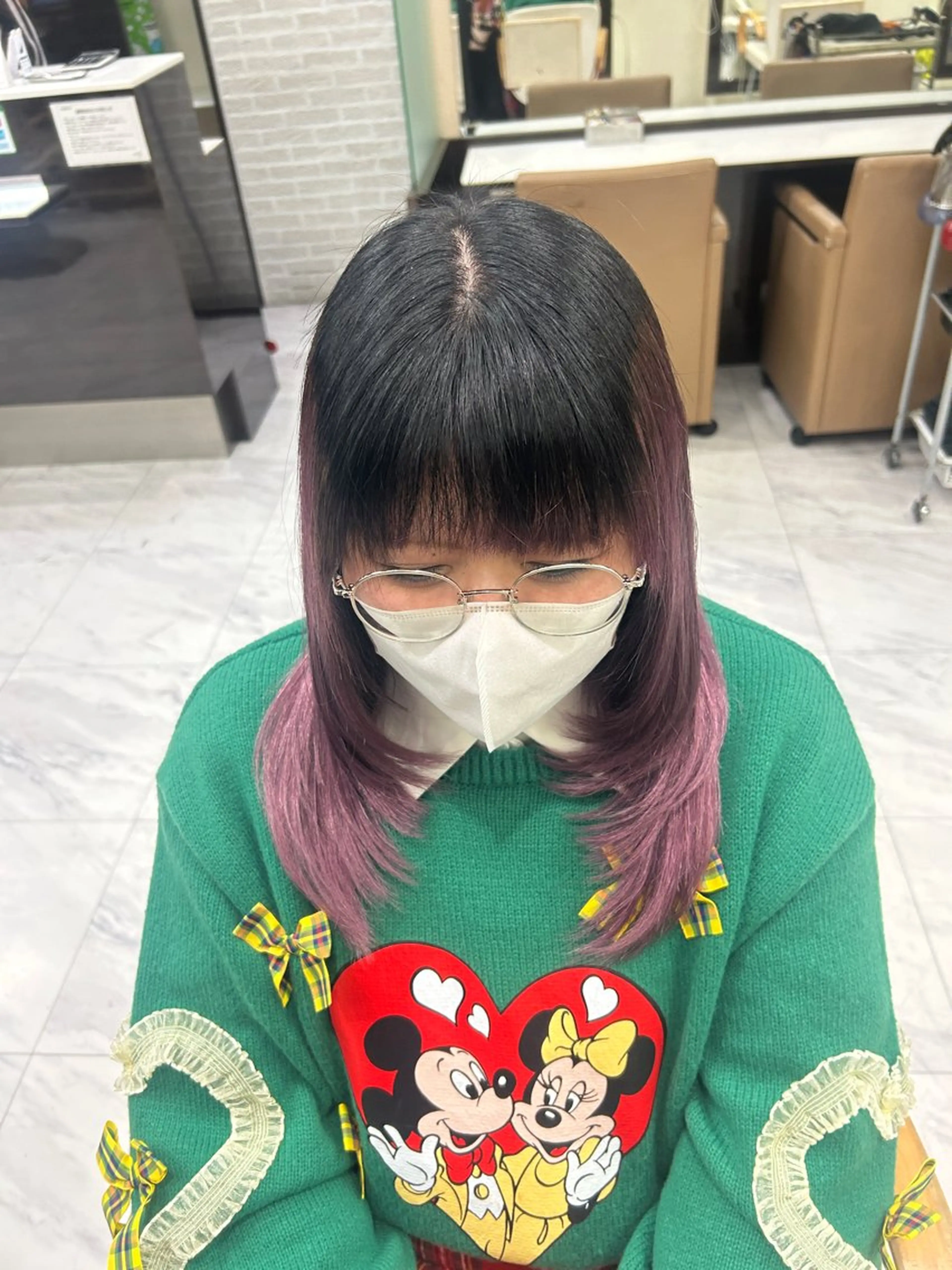 セミロング カラー ブリーチ デザインカラー ピンクカラー レイヤーカット ウルフカット カット ヘアカラー トリートメント 🍊小川実里🍊 /カラーレイヤーのヘアスタイル