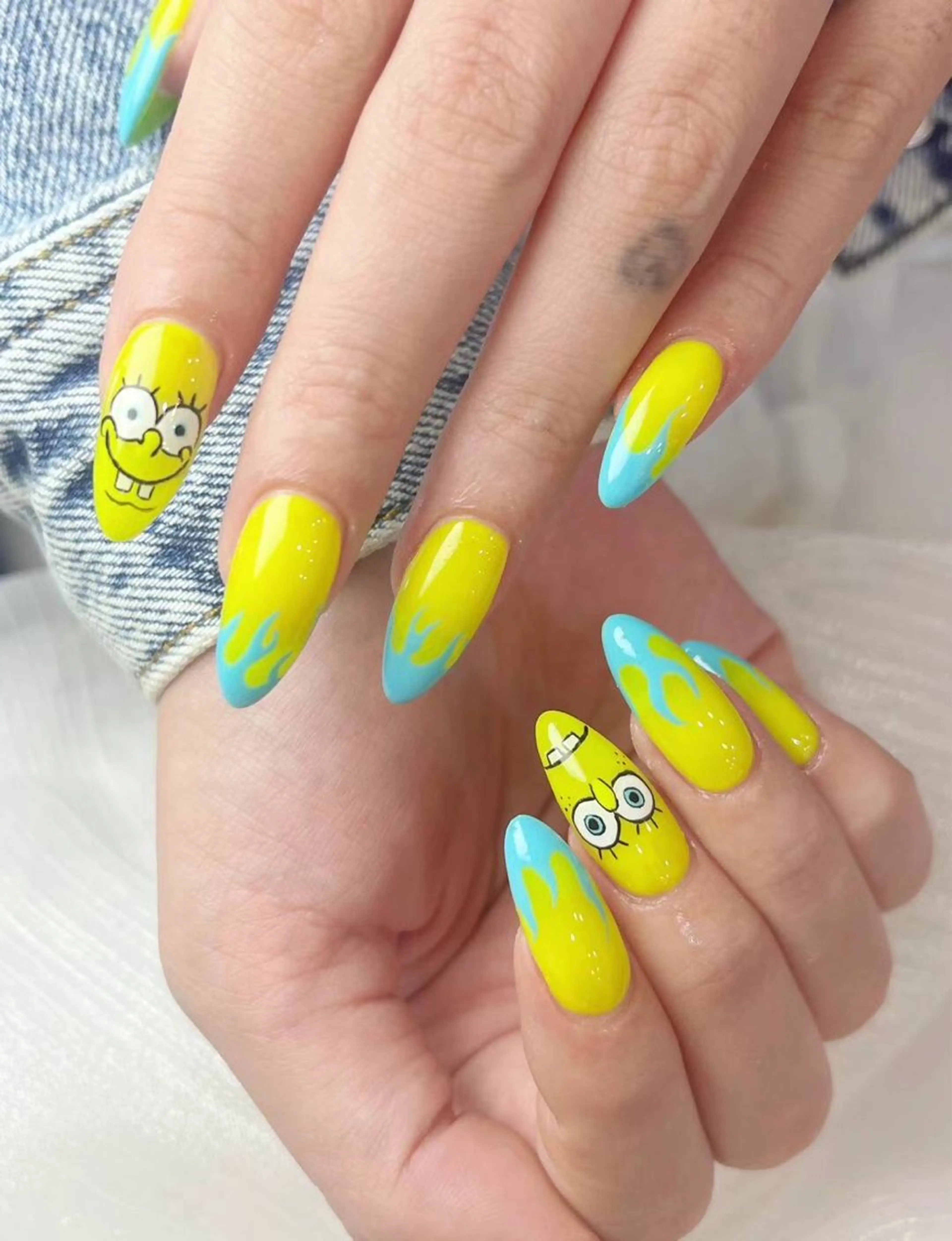 ネイル アートネイル フラワーネイル フットネイル ジェルネイル マグネットネイル Babarla　Nail　Salon所属・babarla Nailのネイルデザイン