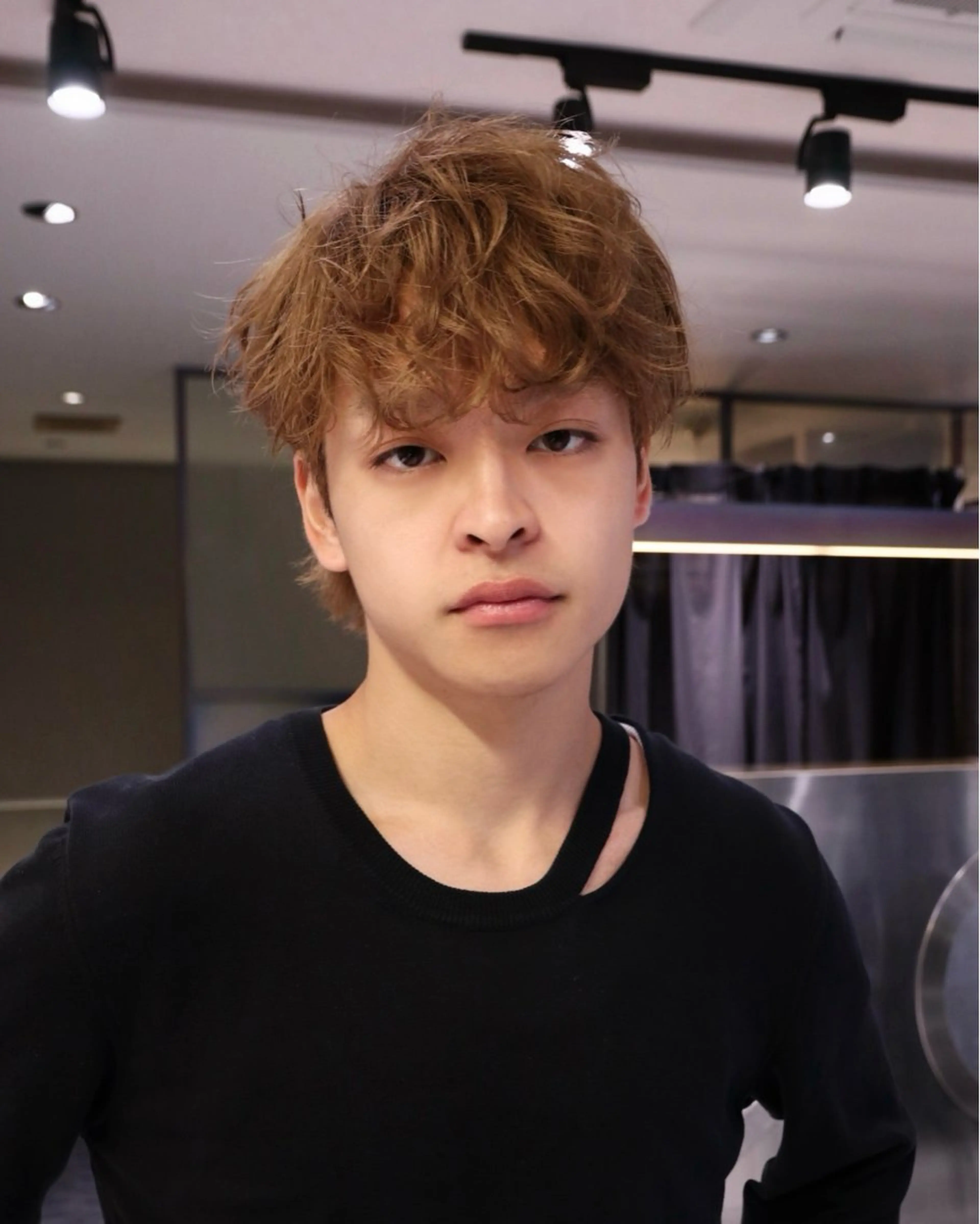 メンズ アイブロウ メンズパーマ メンズアイブロウ 眉カット 【センターパート】 ETO／江藤翼の眉毛・アイブロウイメージ