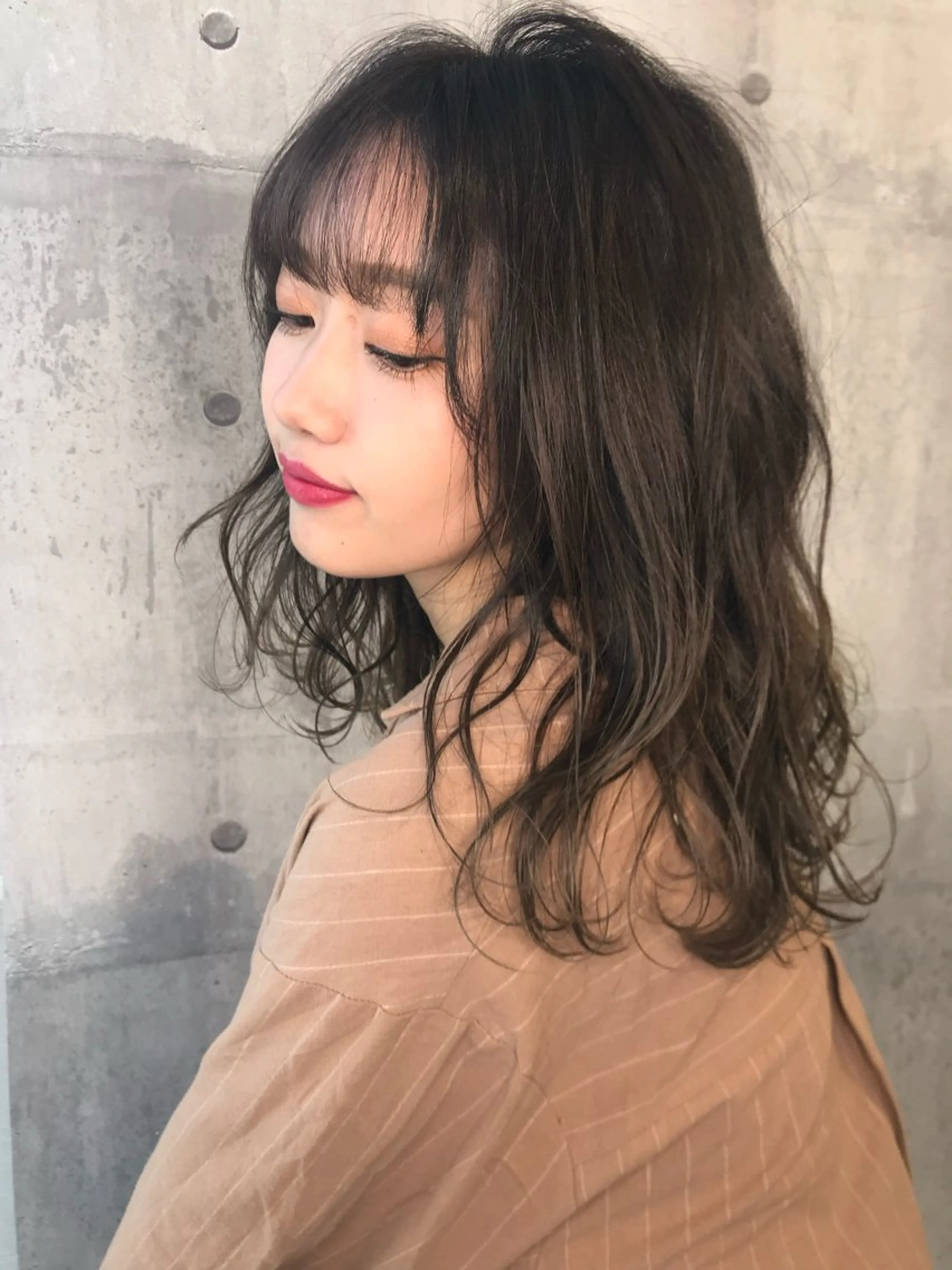 セミロング カラー 中尾 碧斗のヘアスタイル