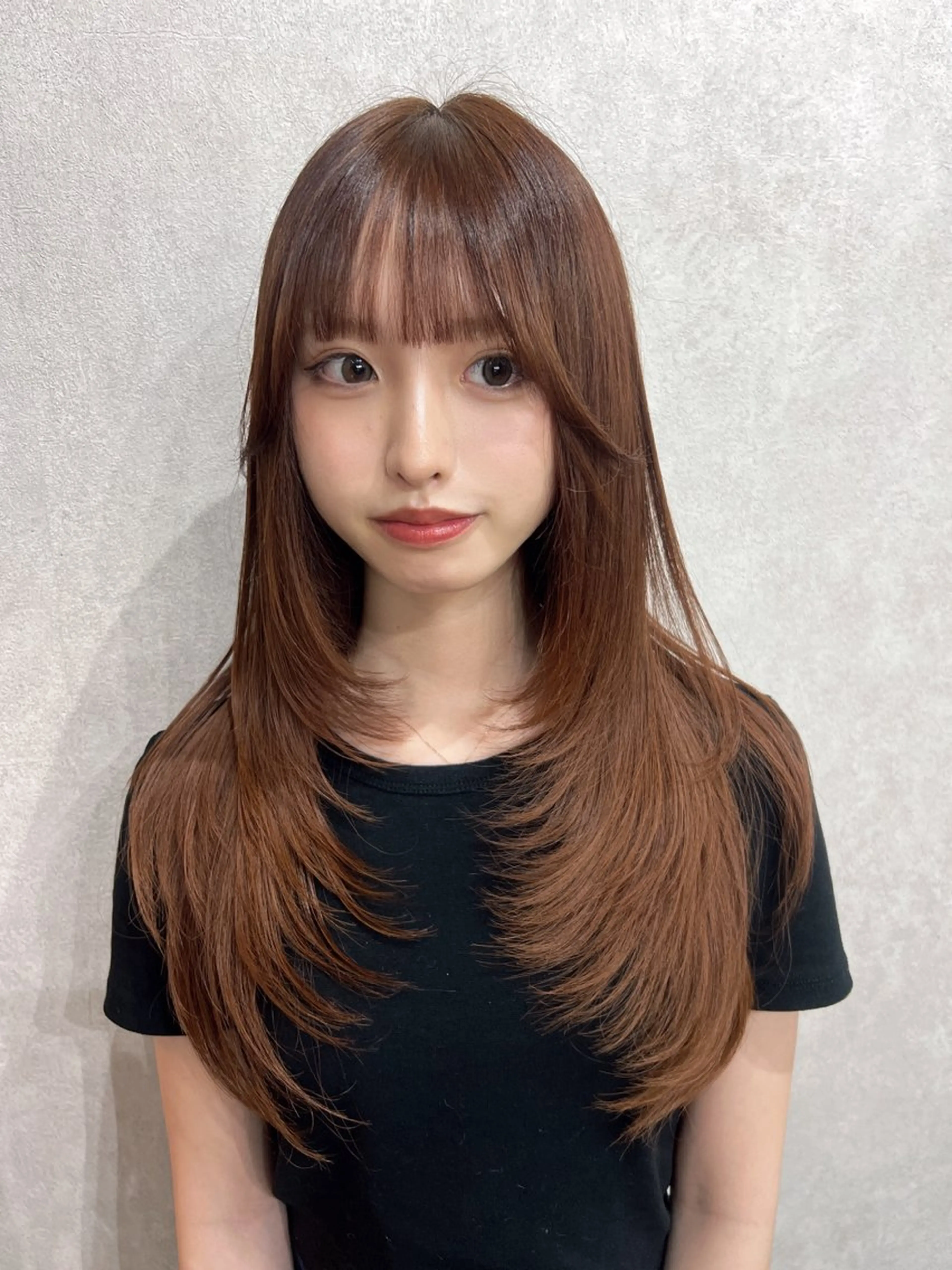 ロング カット ヘアカラー トリートメント maya レイヤーカットのヘアスタイル