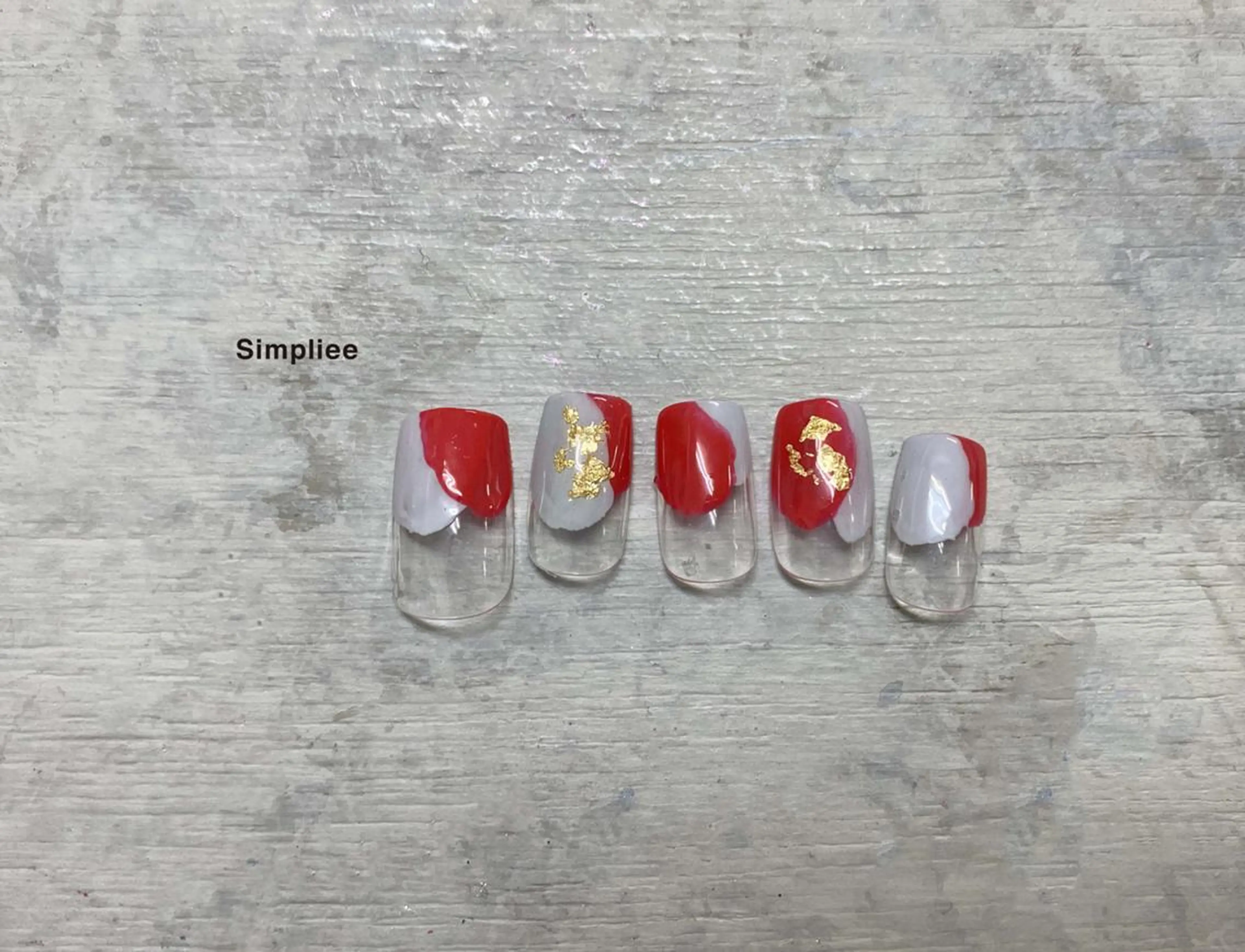 ネイル クリアネイル ニュアンスネイル Emi .K 西荻窪店のネイルデザイン