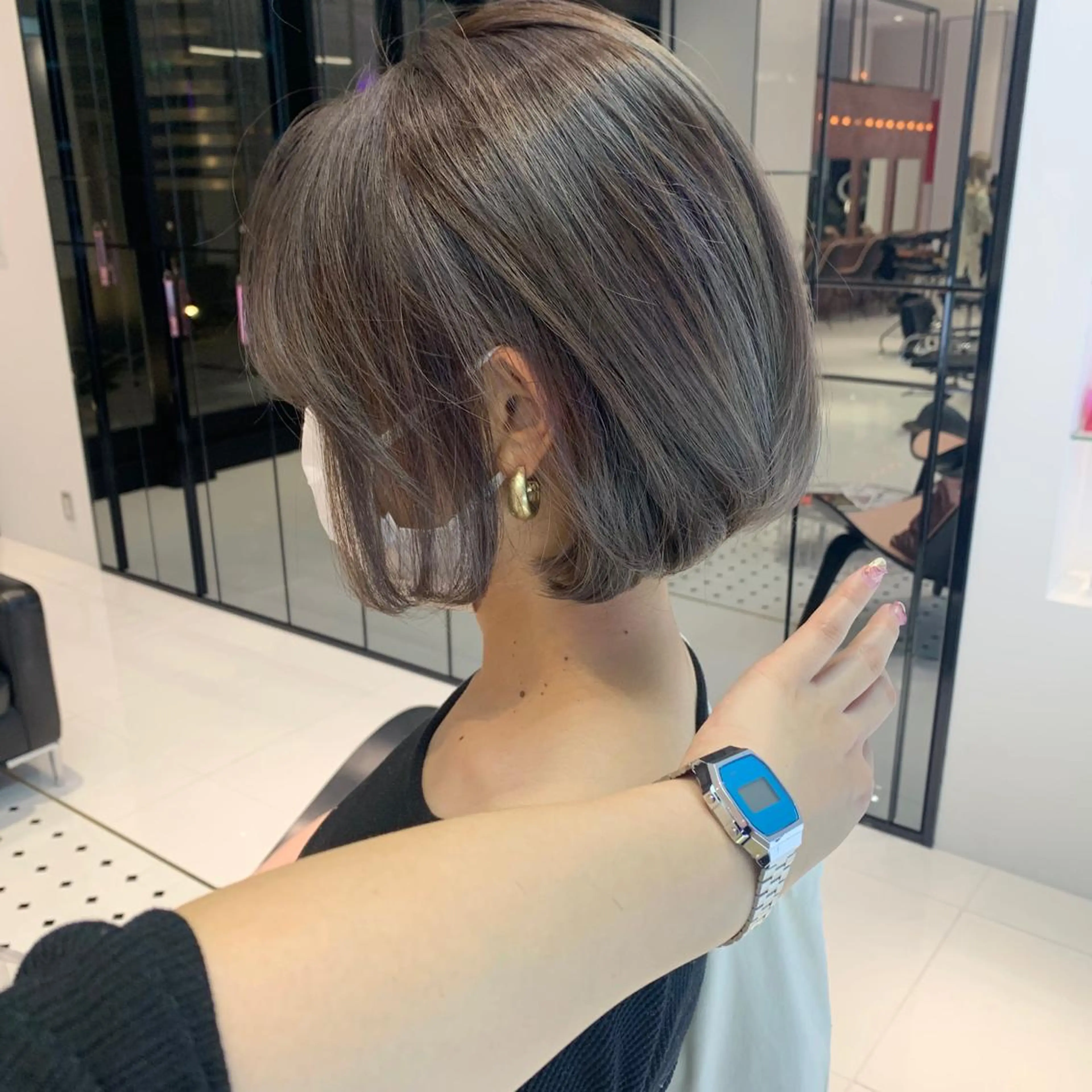 ショート カラー グラデーションカラー グレージュ ハイライトカラー ハイライト ハッシュカット/ハイ トーン/MANAMIのヘアスタイル