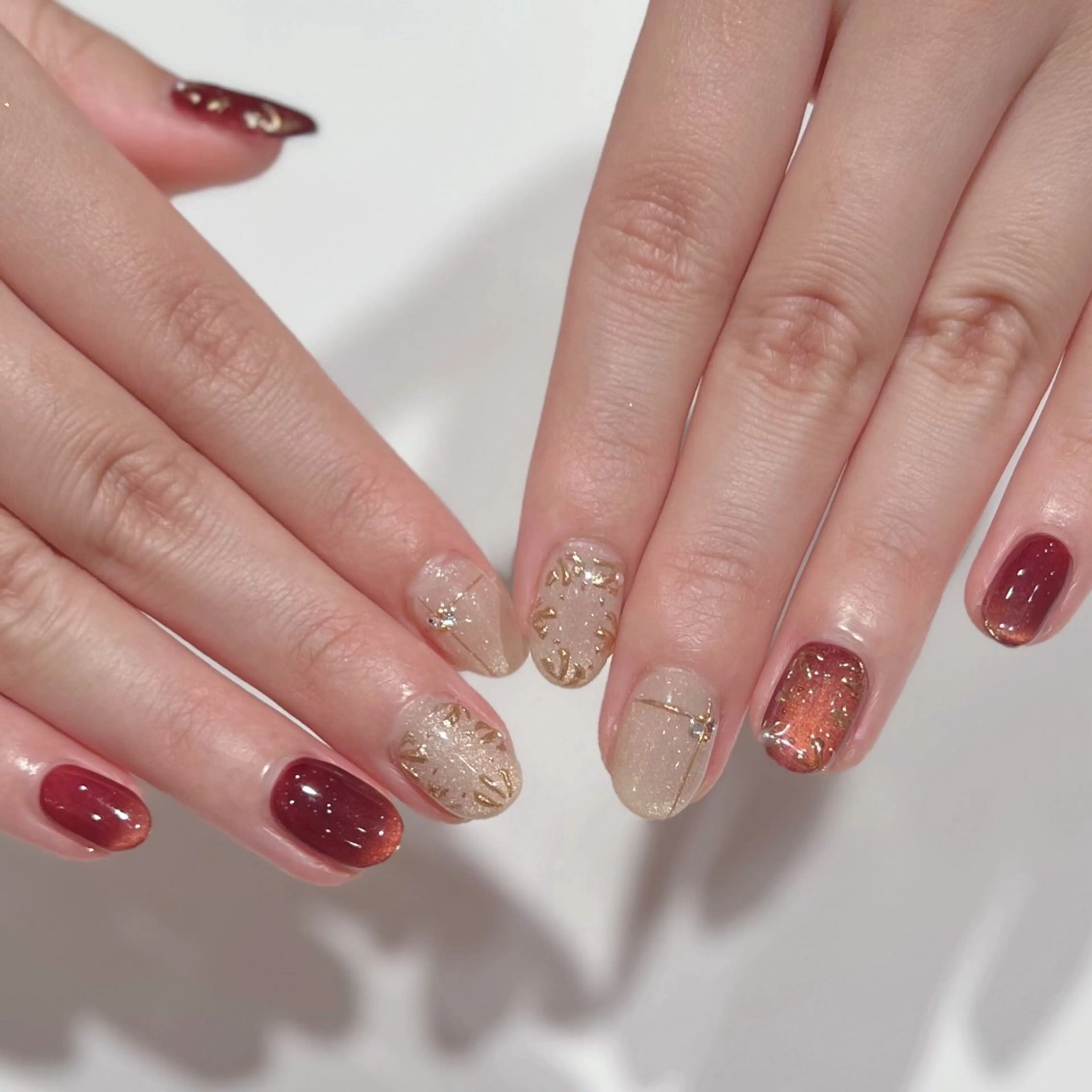 ネイル アートネイル ジェルネイル マグネットネイル ミラーネイル パラジェル ハンドネイル VINGT NAIL Aika.K🍒のネイルデザイン