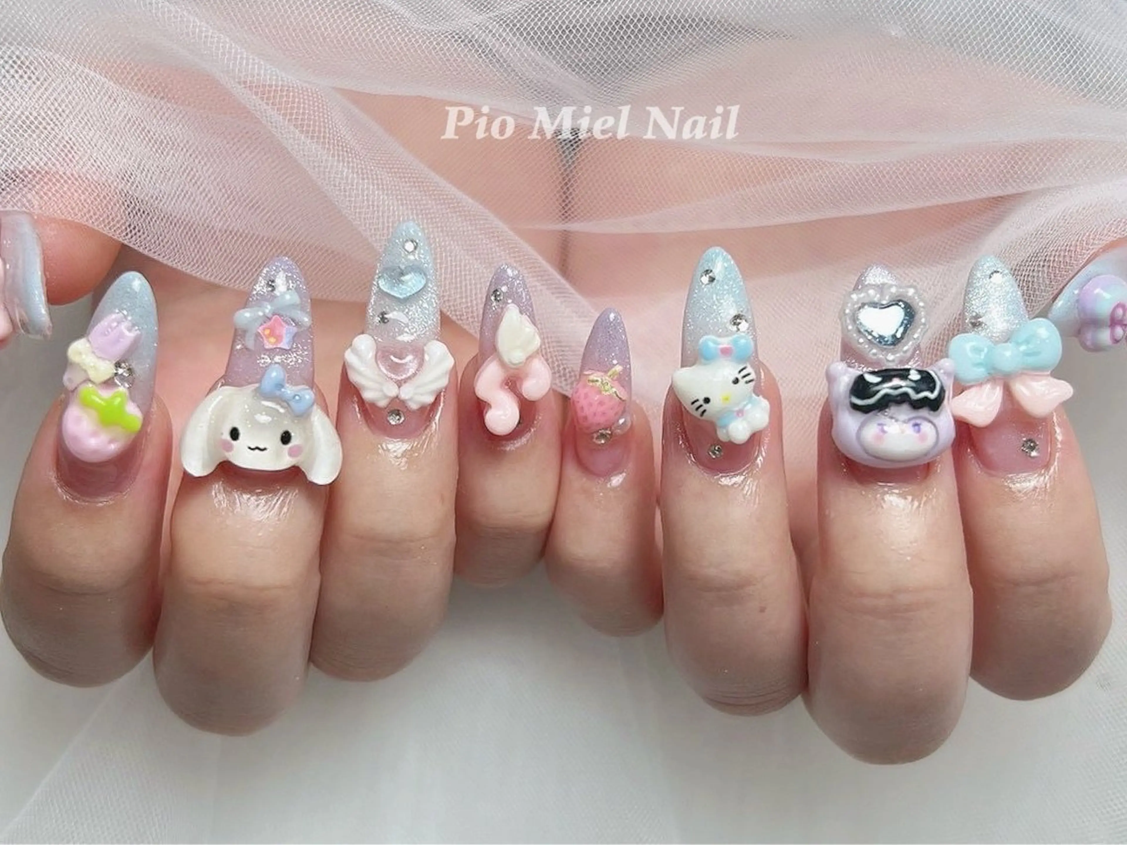 ネイル Pio Mielのネイルデザイン