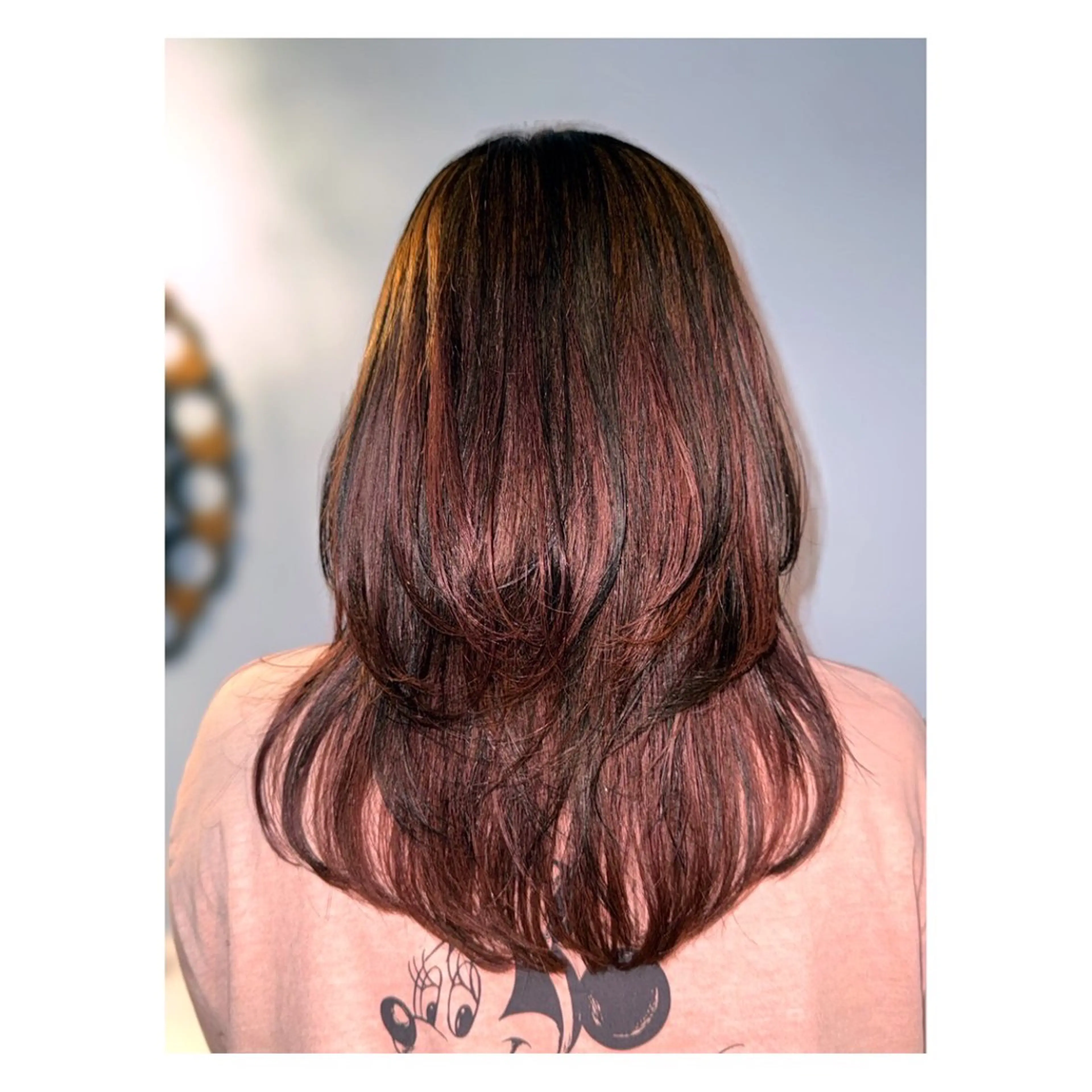 ロング カラー 黒髪 ブリーチ ブルーカラー ブルーブラック ボルドーカラー Mole Me所属・中野 誠子のヘアスタイル