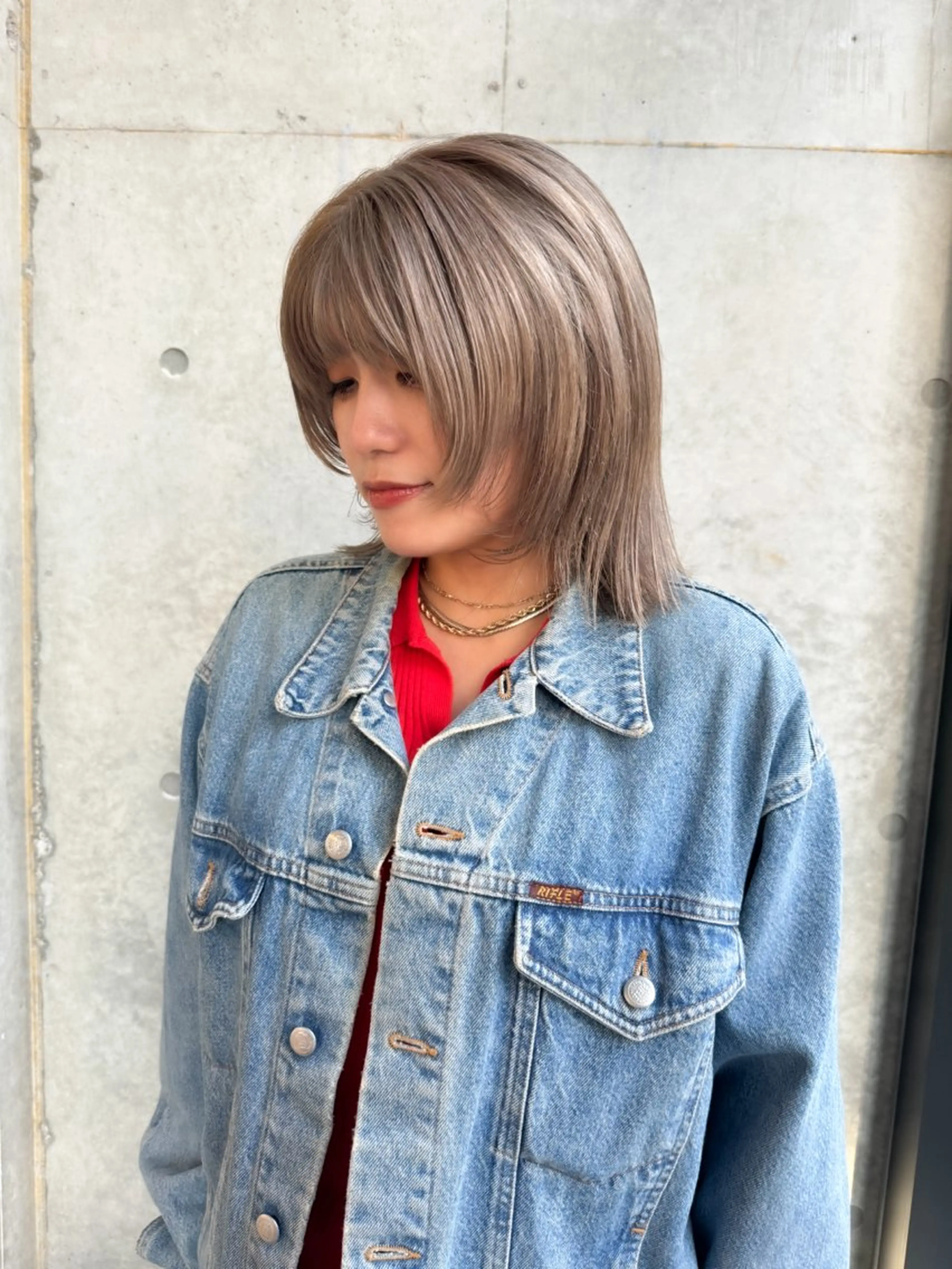 ショート カラー ヘアアレンジ ミニボブ/ブリーチ 🌈MISATOのヘアスタイル