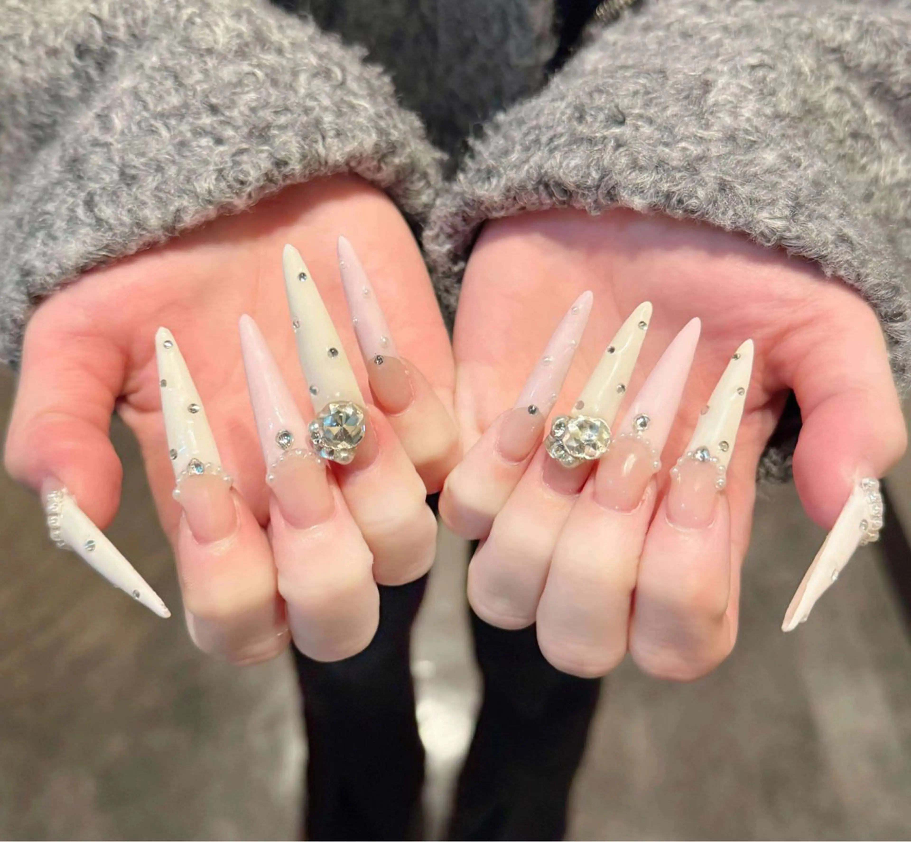 ネイル ハンドネイル ハンドケア Nova Nail Nambaのネイルデザイン