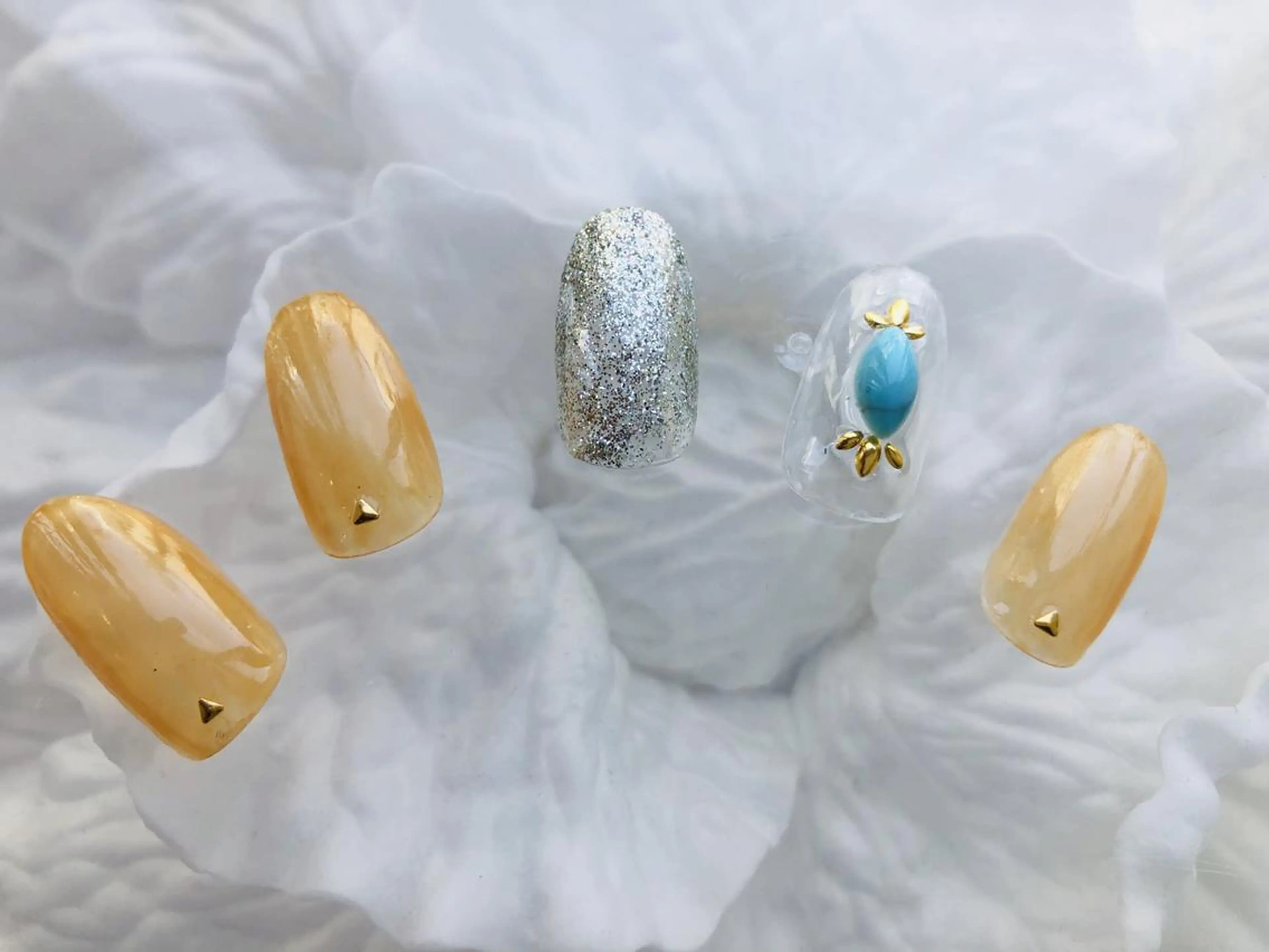 ネイル 【尾下】 ロイヤル•セラピストのネイルデザイン