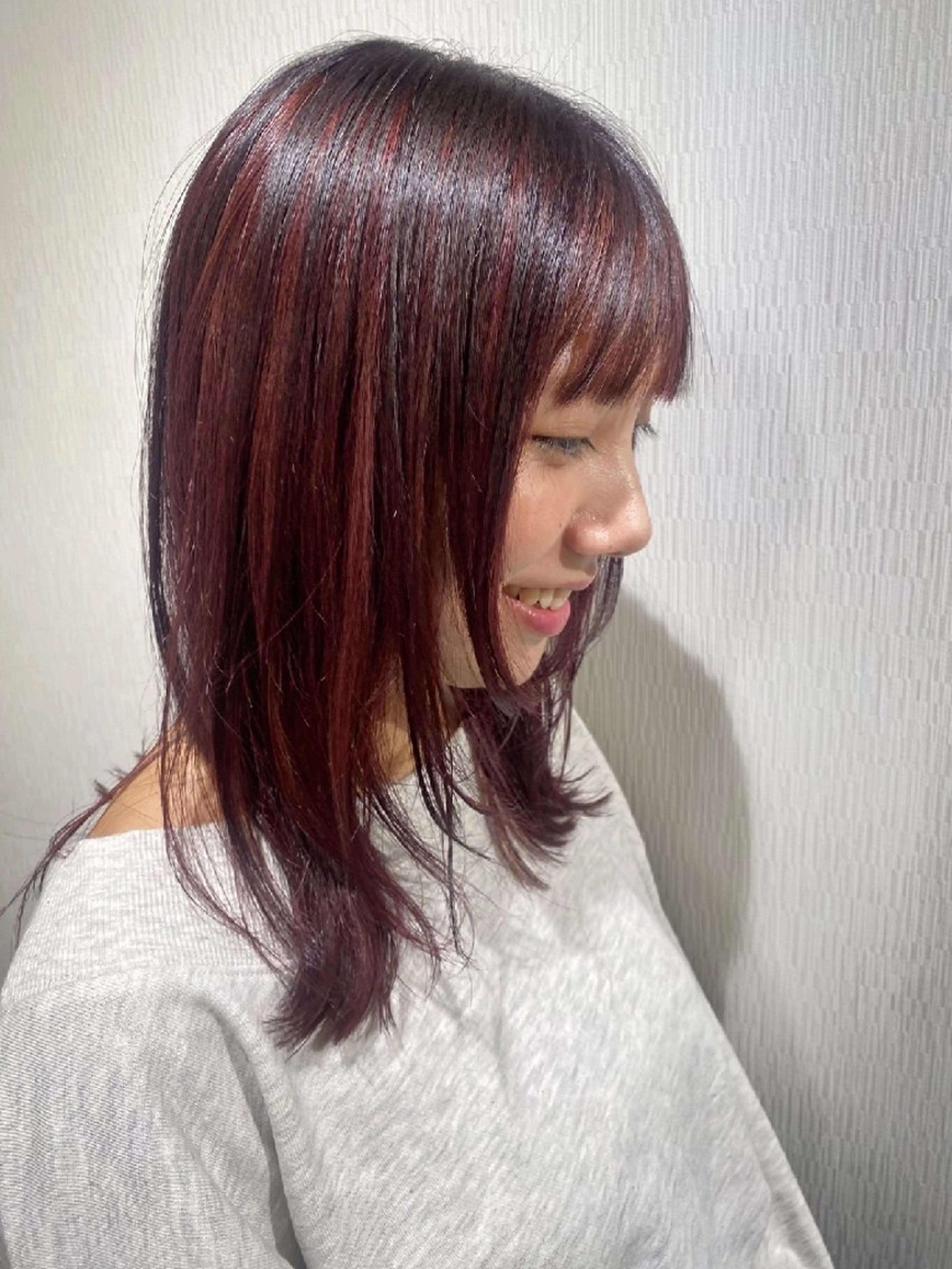 カラー 速水 幾実のヘアスタイル