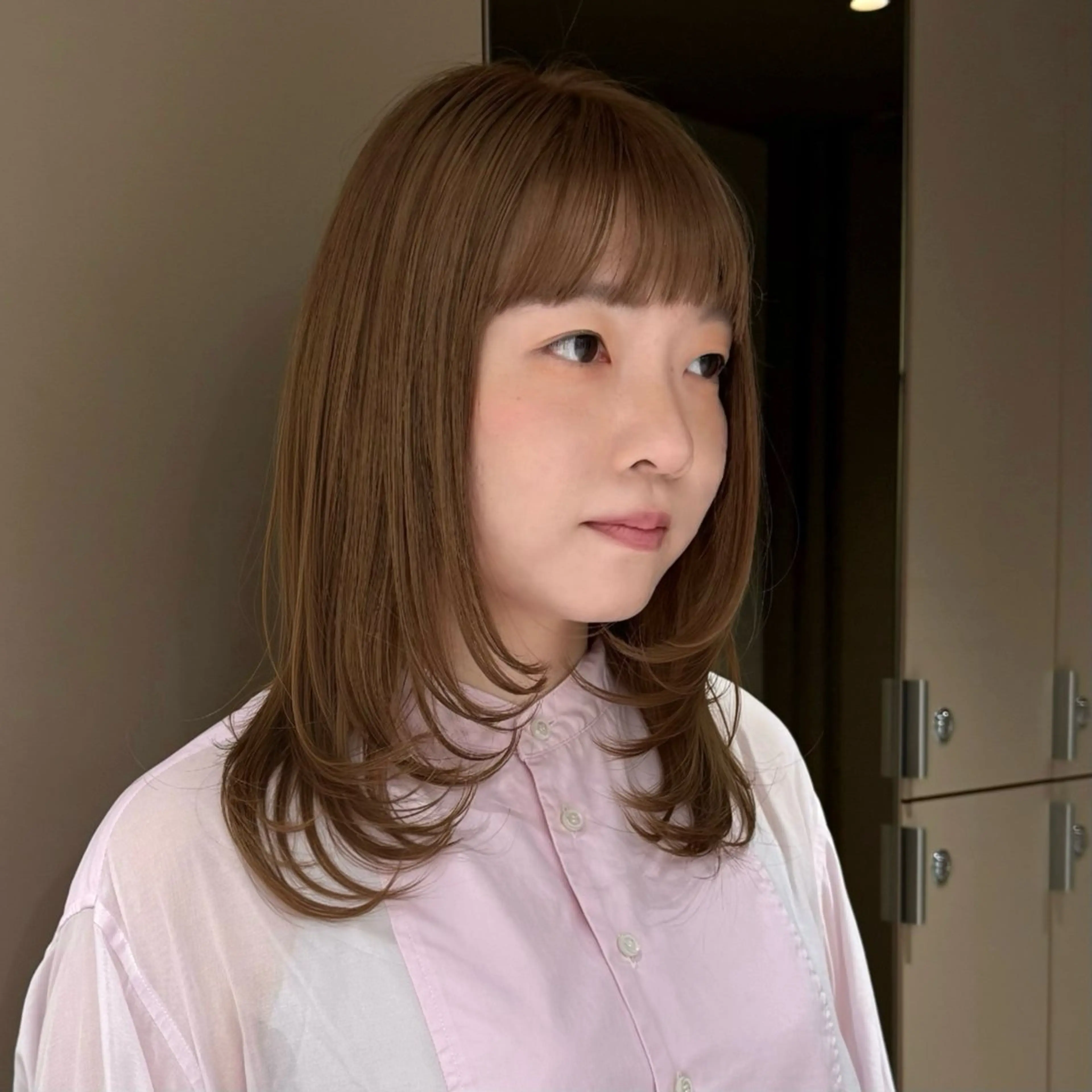 セミロング カラー カット ヘアカラー Akari暖色カラー /レイヤーカットのヘアスタイル