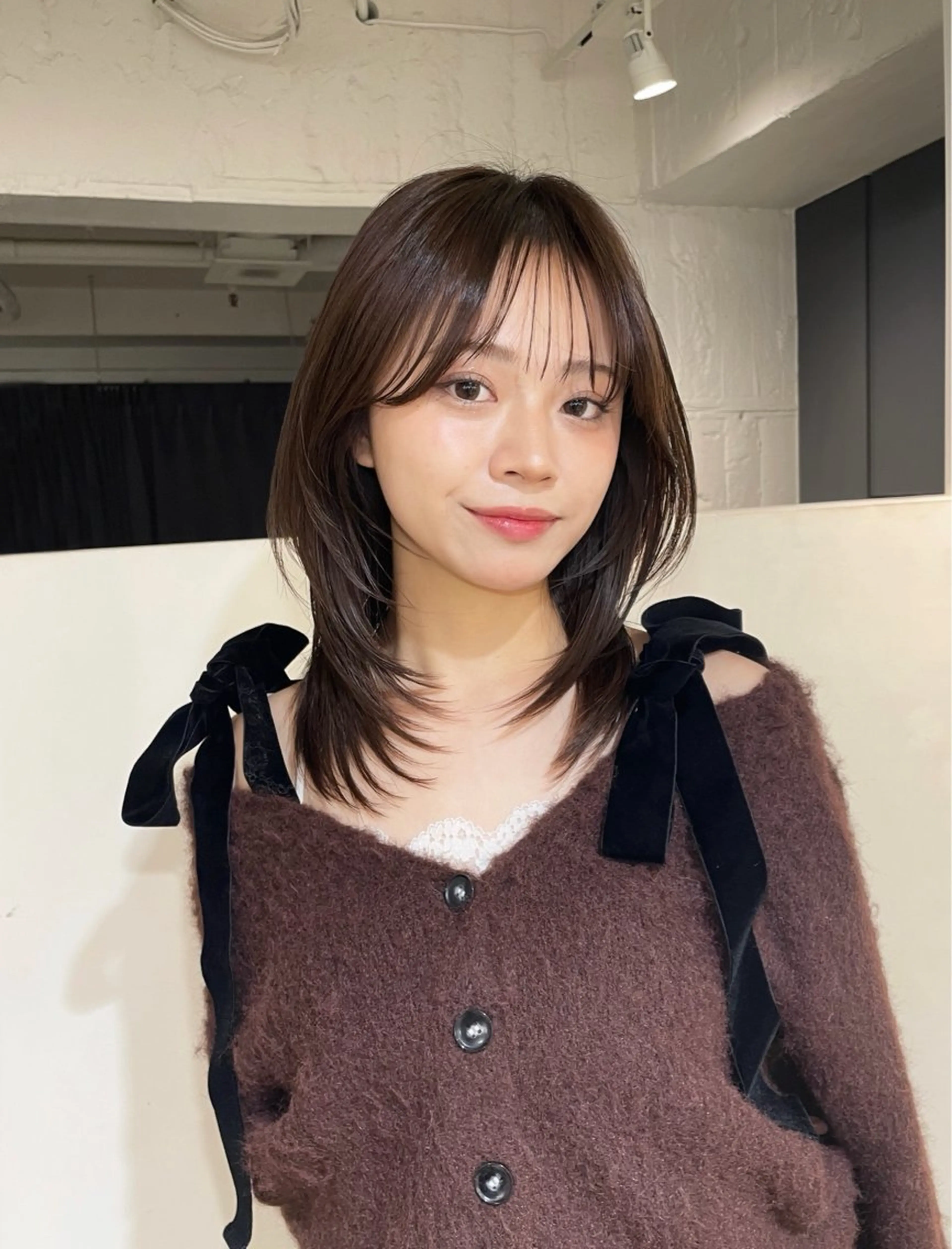 ミディアム SAKI 新宿のヘアスタイル