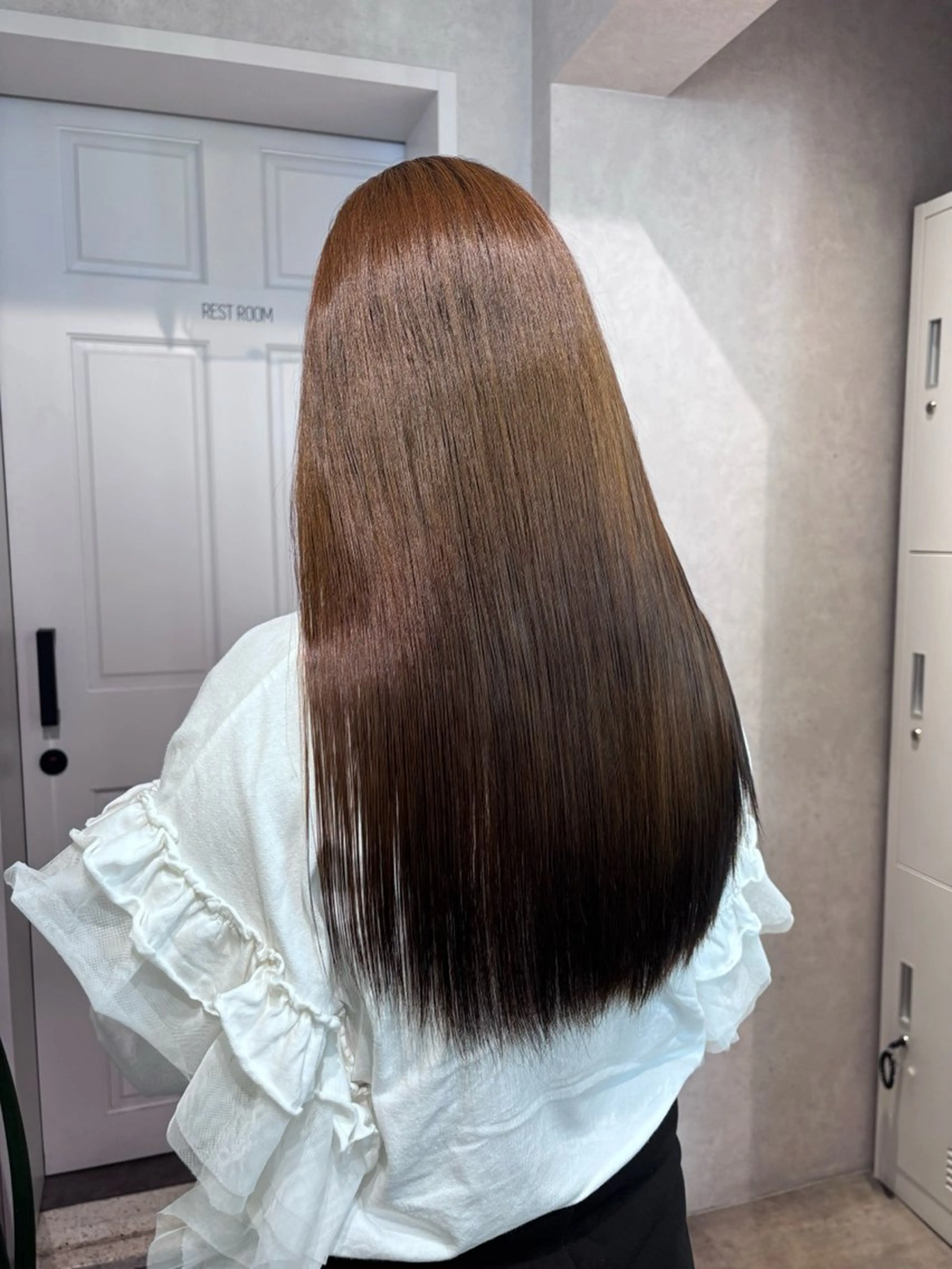 ロング カラー ヘアカラー 小林 遥のヘアスタイル