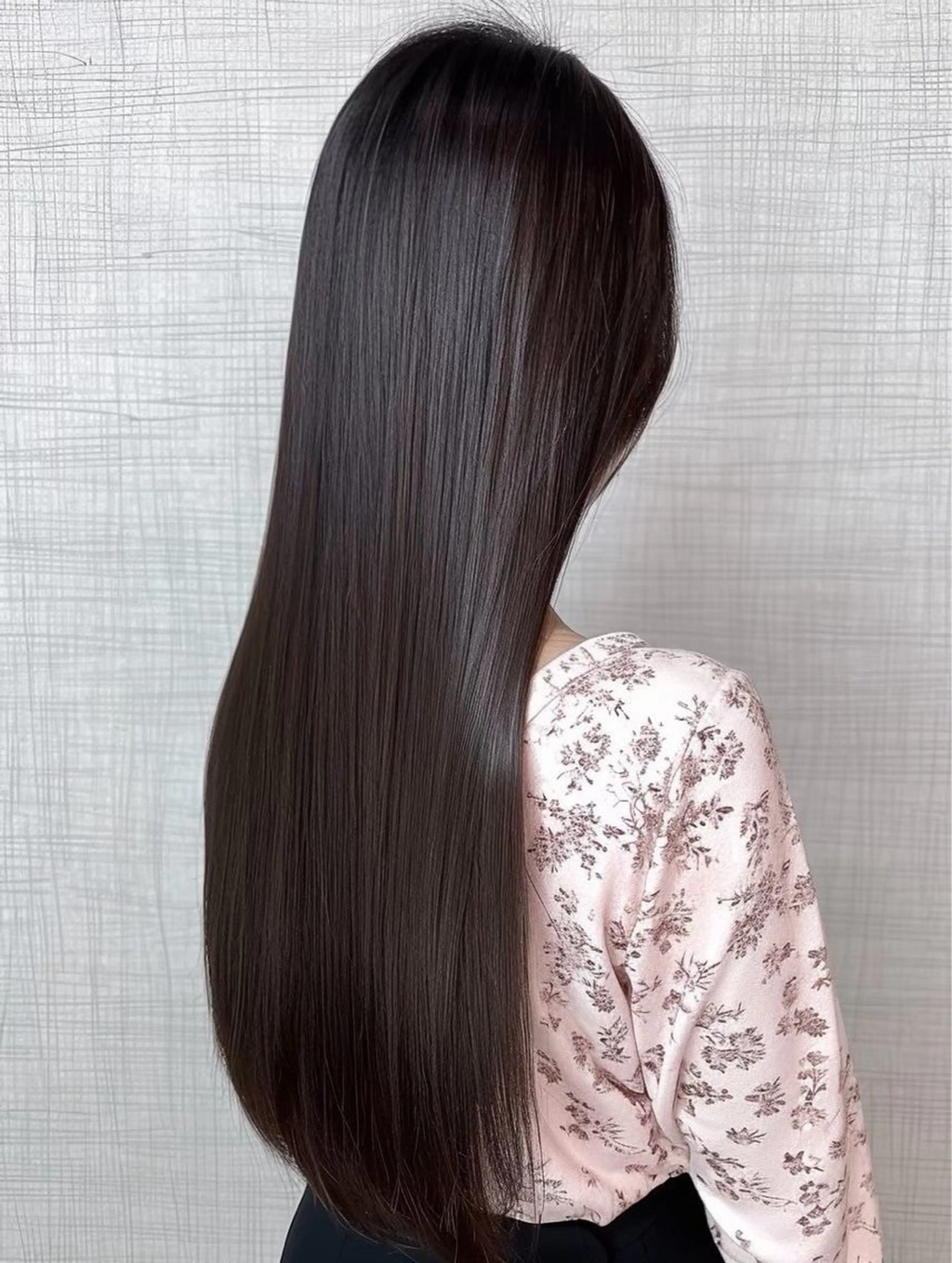 ロング カット ヘアカラー トリートメント 海希/ブリーチ透明カ ラー/レイヤーカットのヘアスタイル