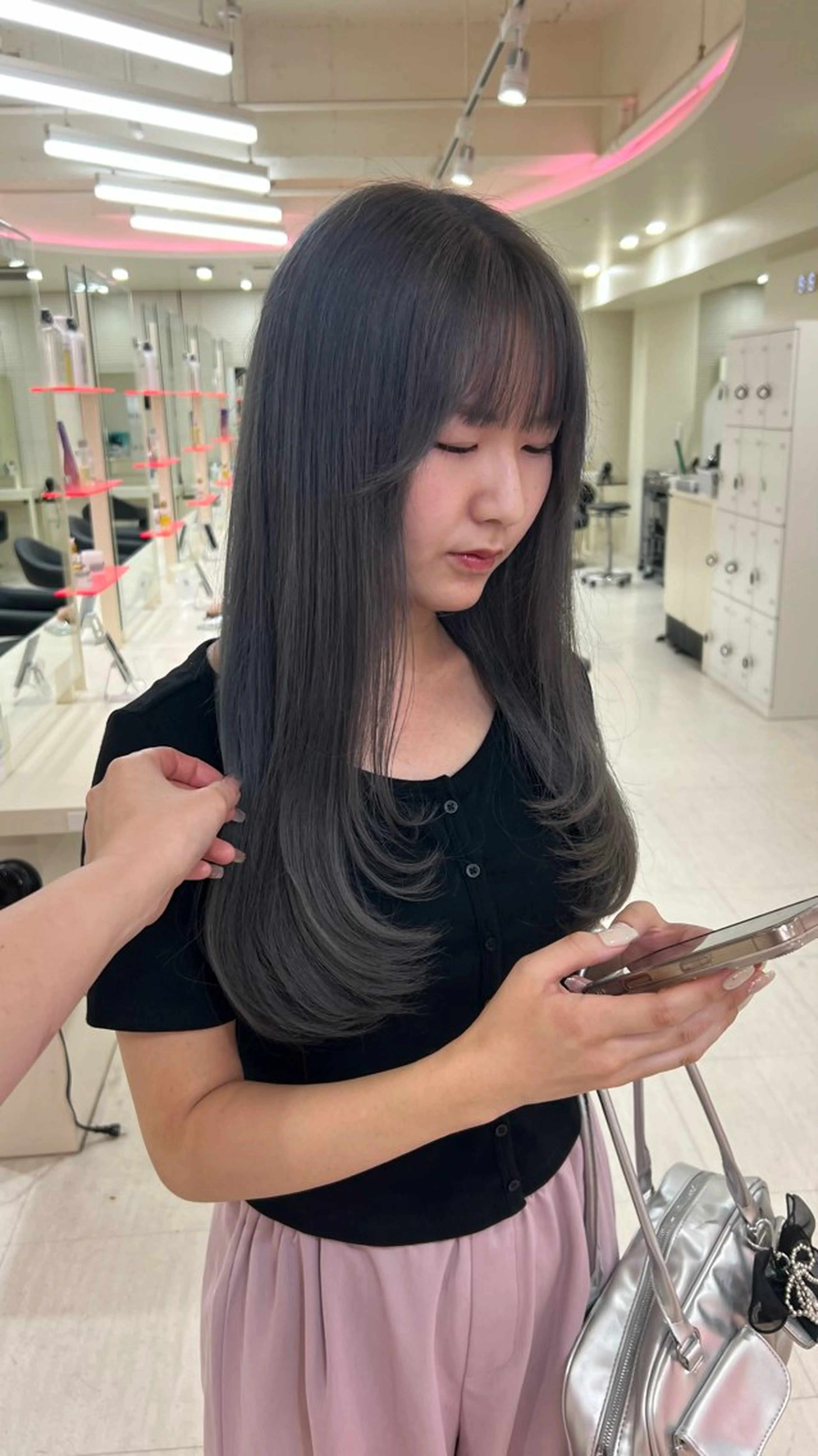 【韓国レイヤーカット🇰🇷】カット＋theaterトリートメント＋炭酸spaの写真