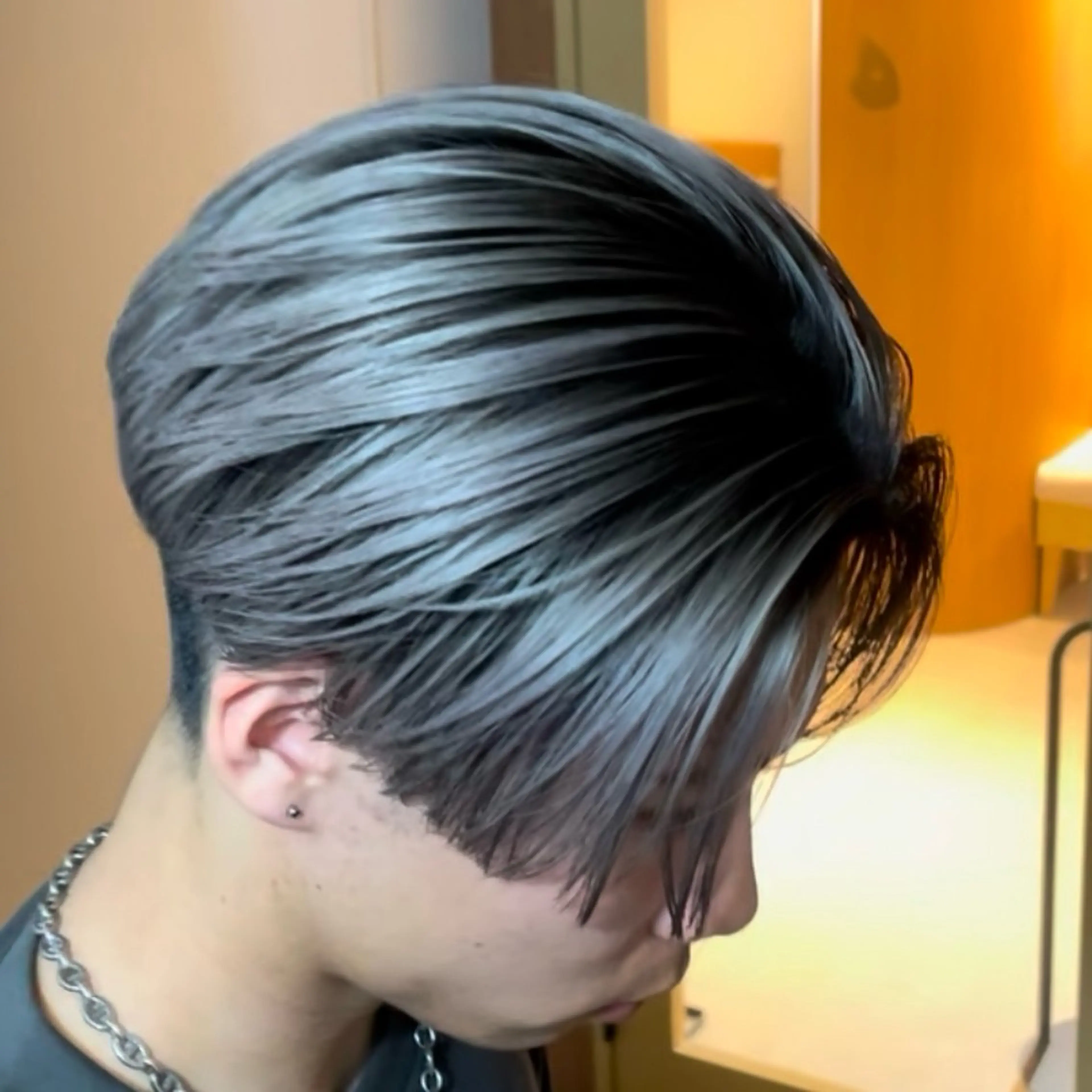 ミディアム カラー パーマ ヘアアレンジ メンズ メンズバレイヤージュ 🌫ハイライトのヘアスタイル