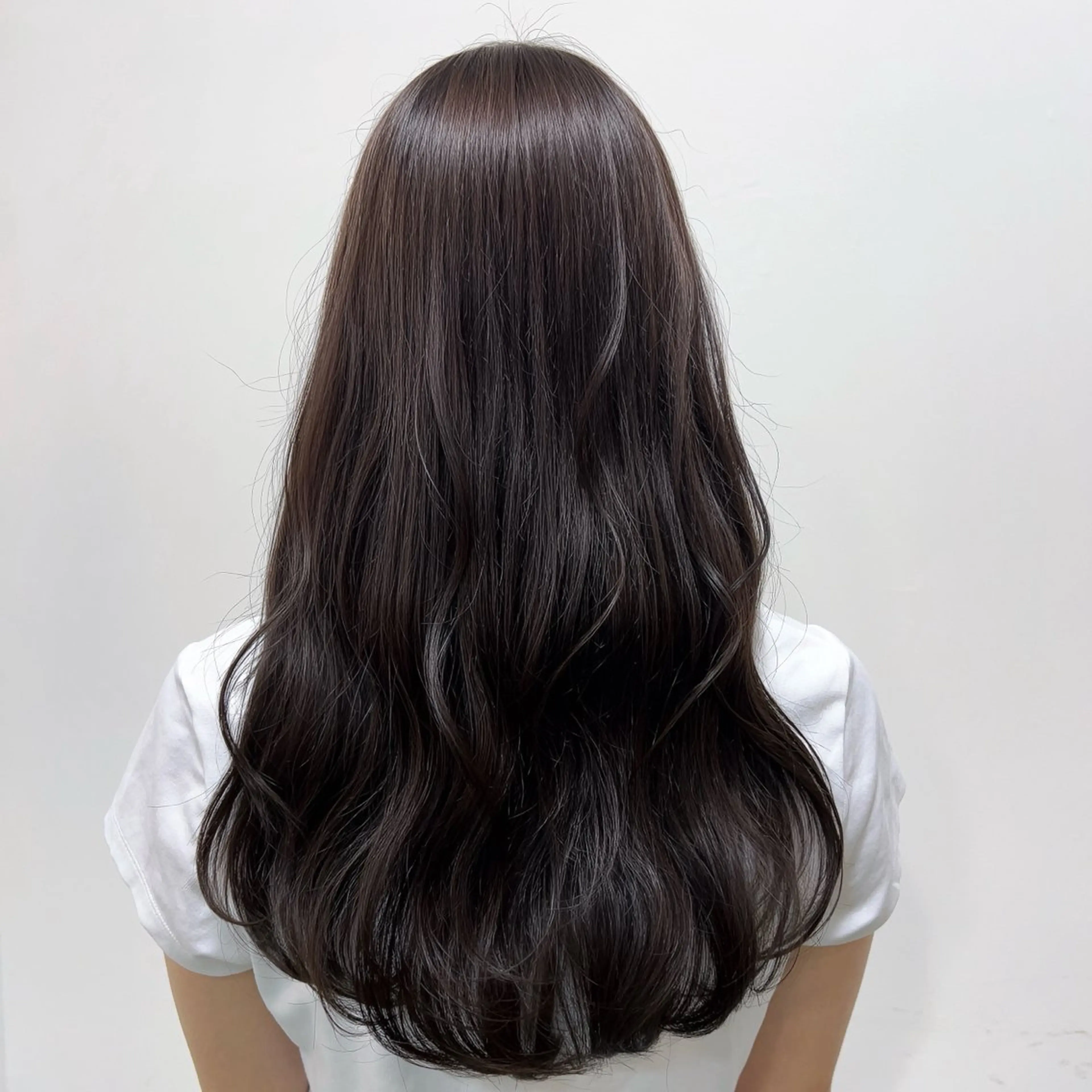 ロング 拝頭　奈枝 Beretのヘアスタイル