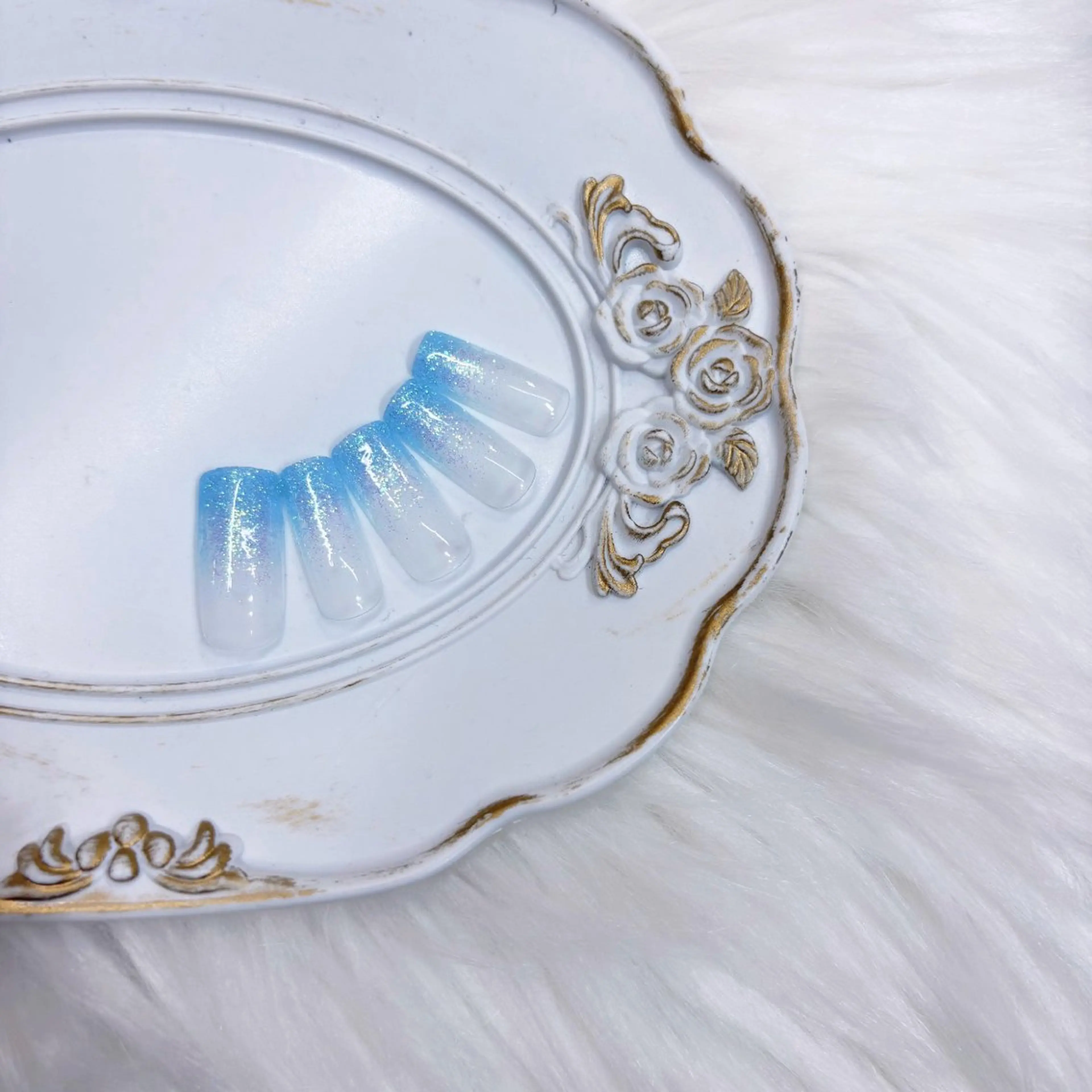 ネイル グラデーション ラメ(グリッター) ラメグラデーション 水色 Akiho 堺筋本町/心斎橋のネイルデザイン