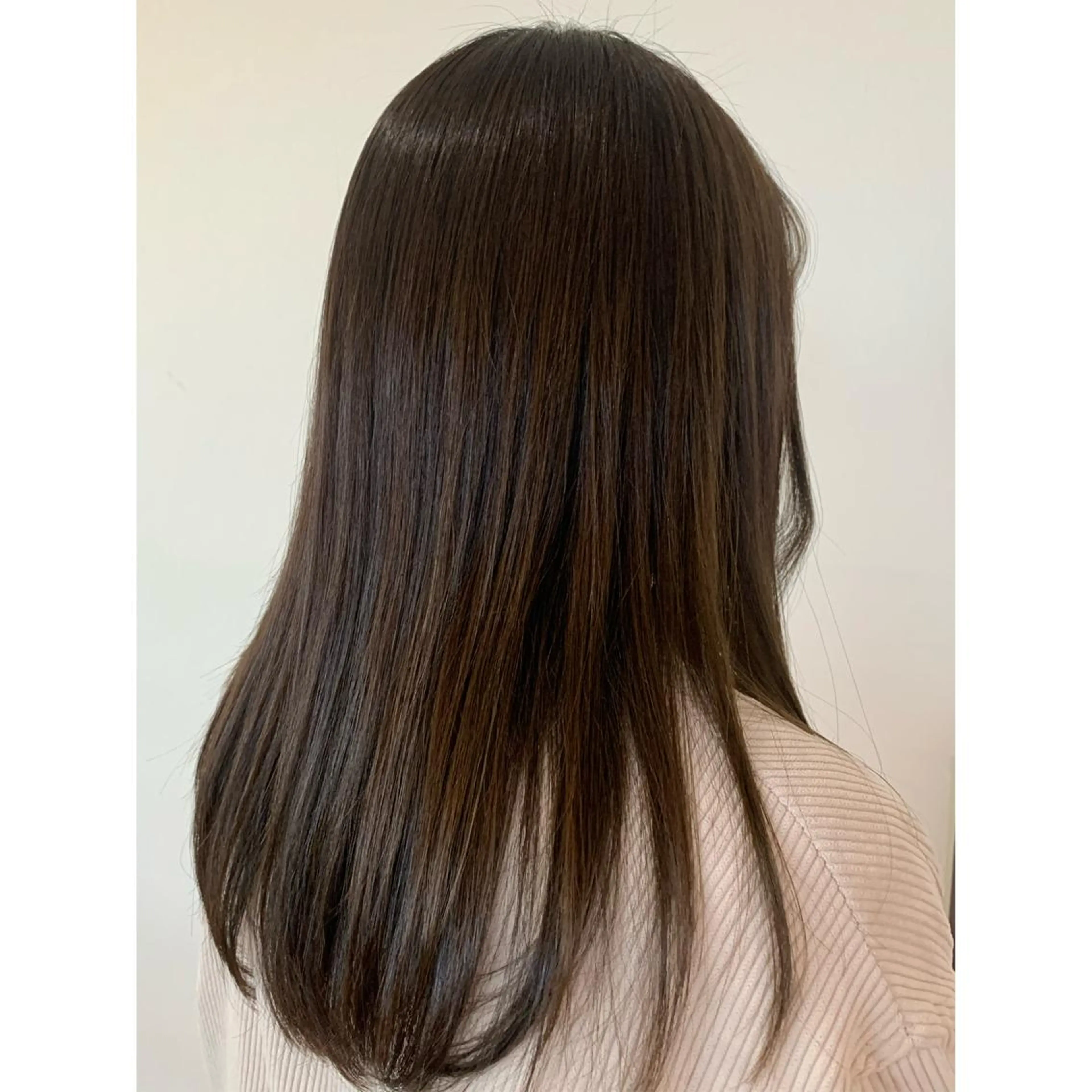 ロング カラー ミント ヘアカラー 佐藤 美紅のヘアスタイル