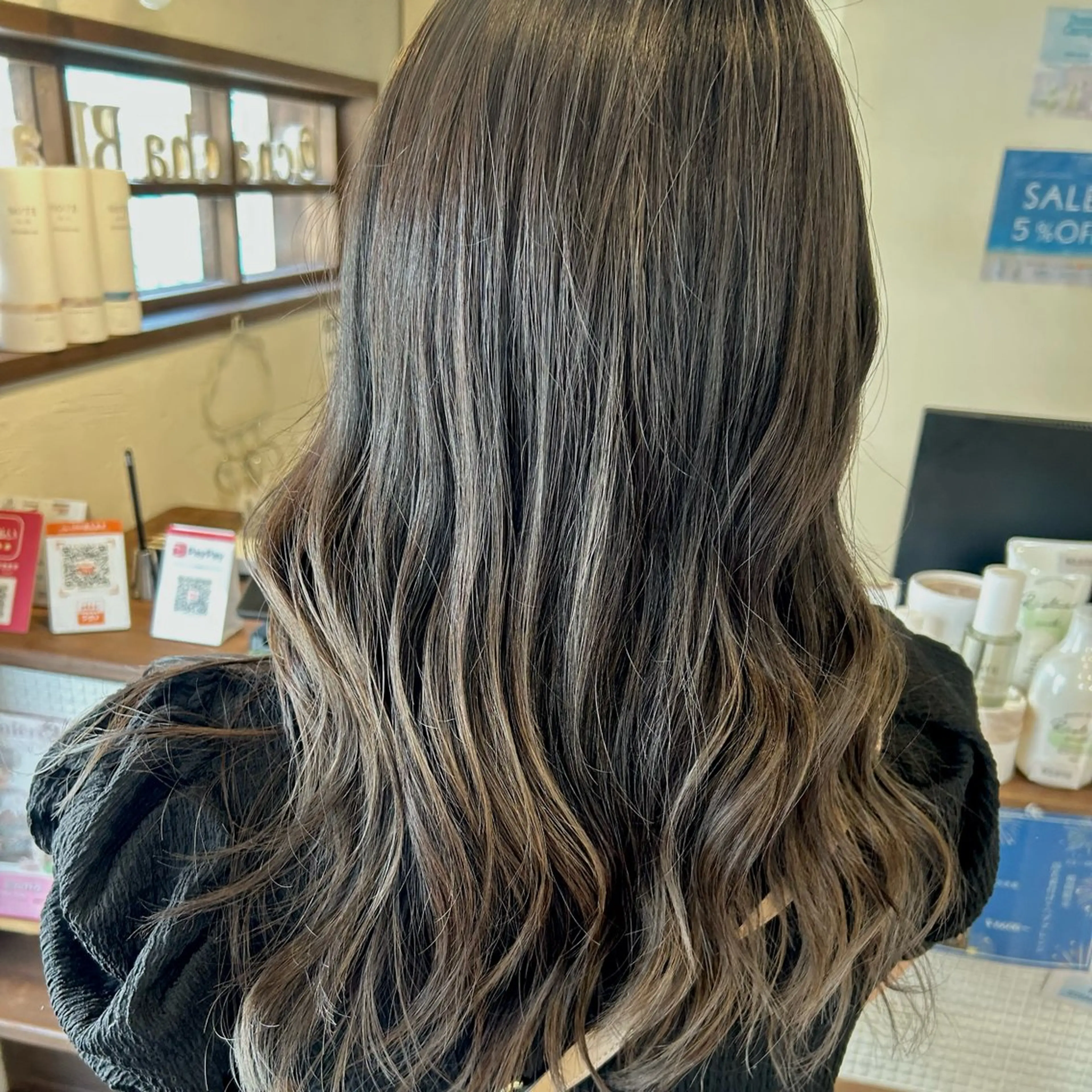 ロング カラー ハイライトカラー ハイライト ヘアカラー 徳永　髪質改善 縮毛矯正のヘアスタイル