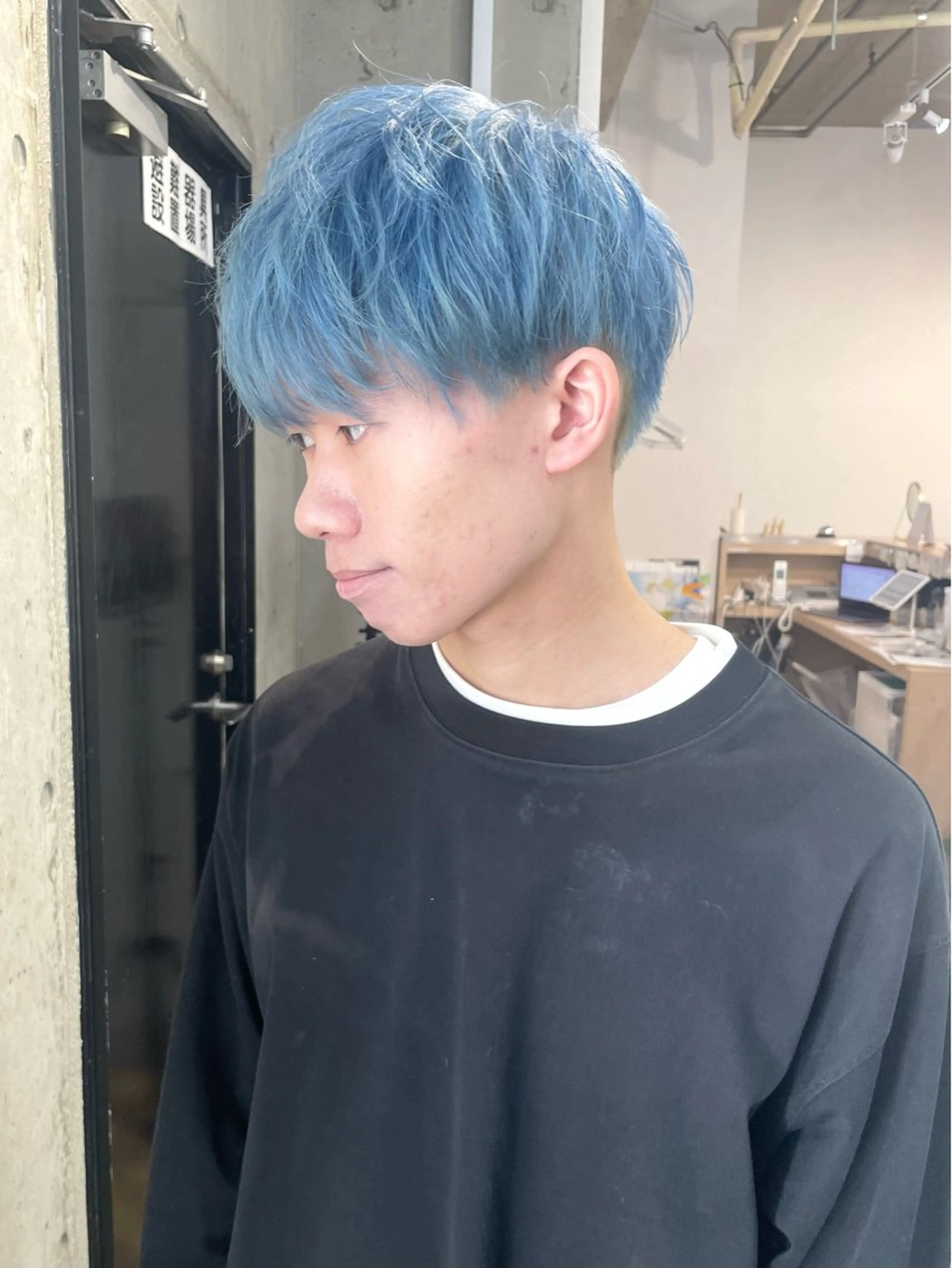 ショート カラー メンズ アクアカラー ブルーカラー lani hair salon所属・SHOTO ハイトー ン/ブロンドカラーのヘアスタイル