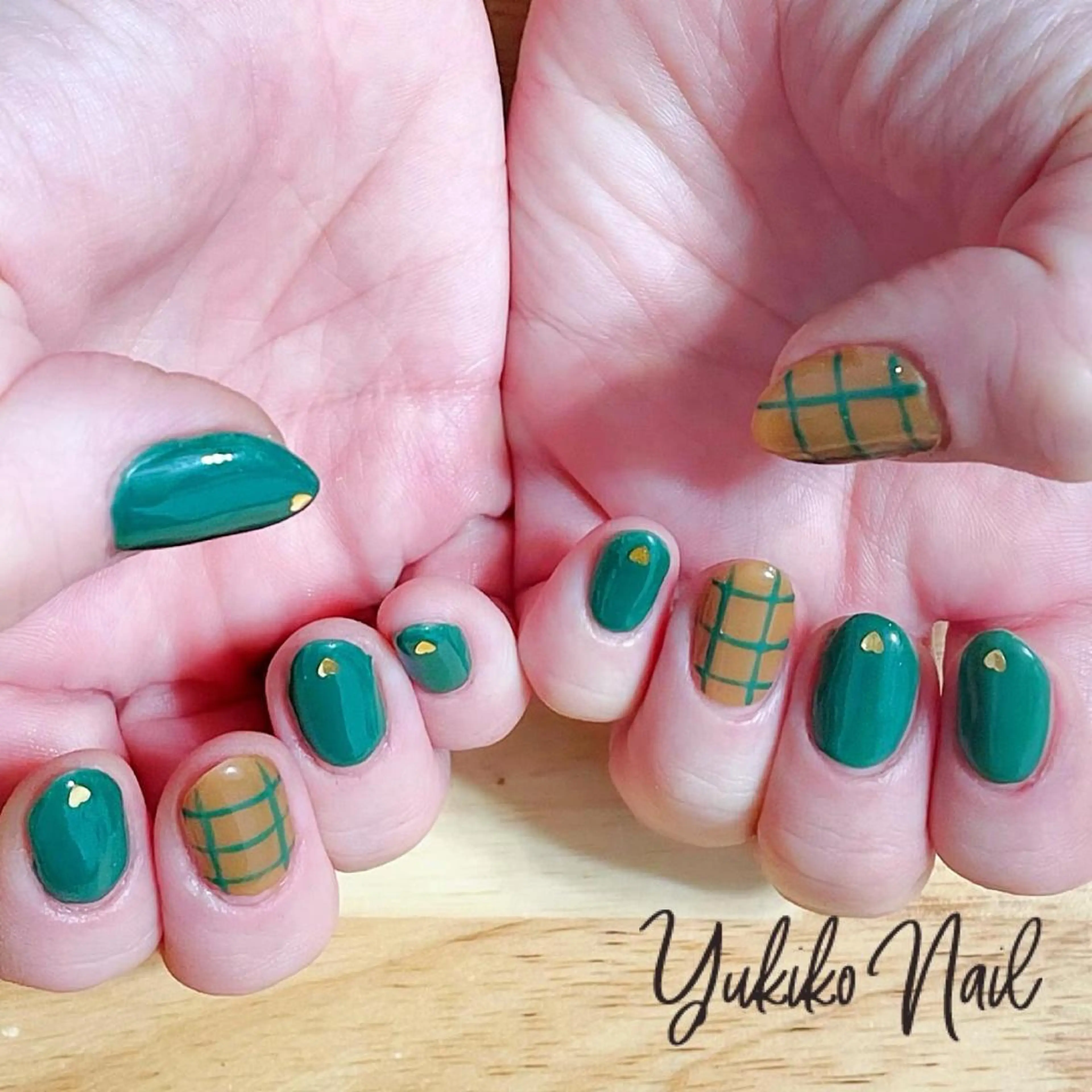 ネイル ハート ホログラムネイル ハンドネイル ユキコ ネイルのネイルデザイン