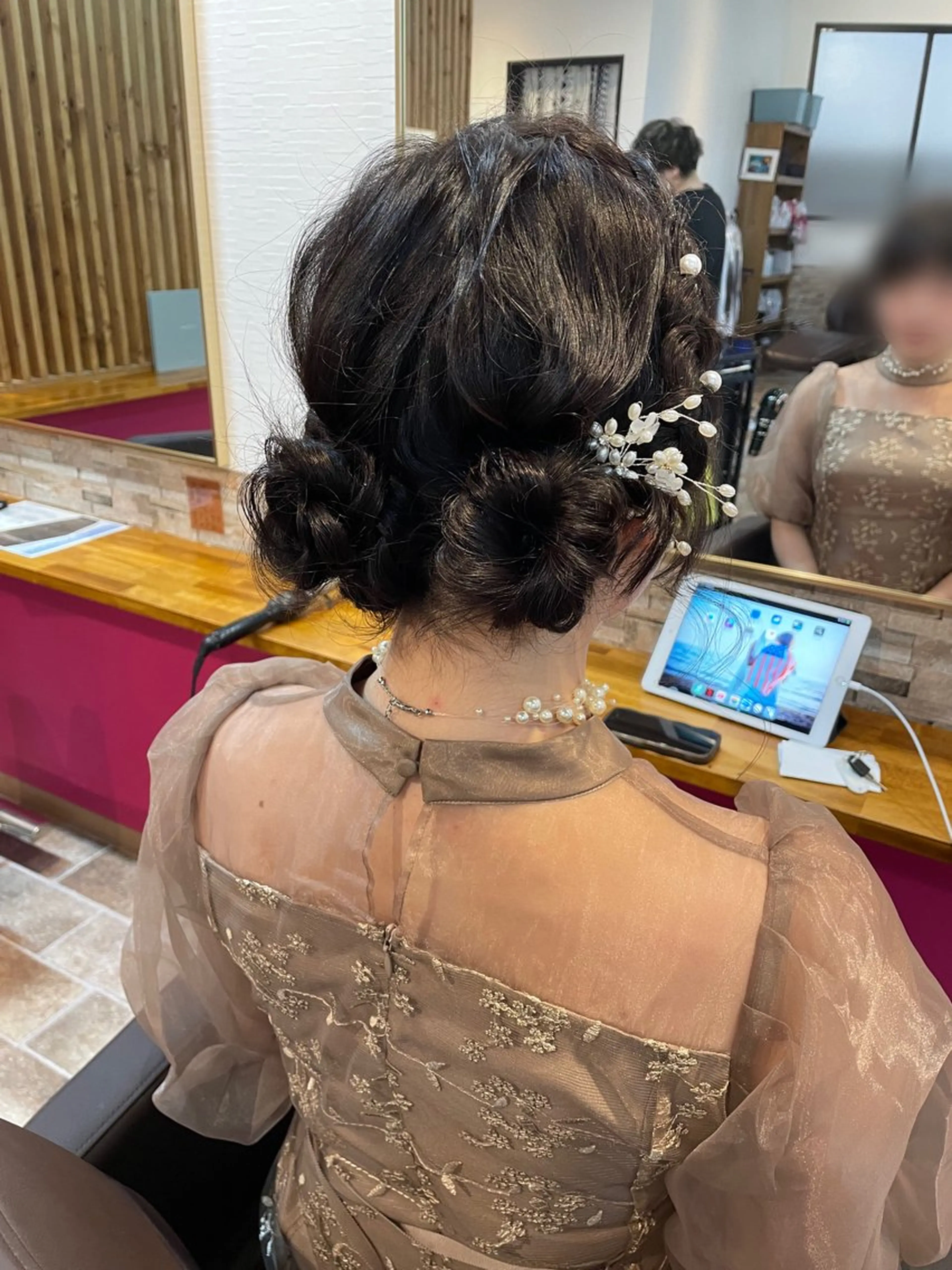 セミロング ヘアアレンジ ヘアセット Ammi hair所属・YUI/ ブリーチカラー🌷のヘアスタイル