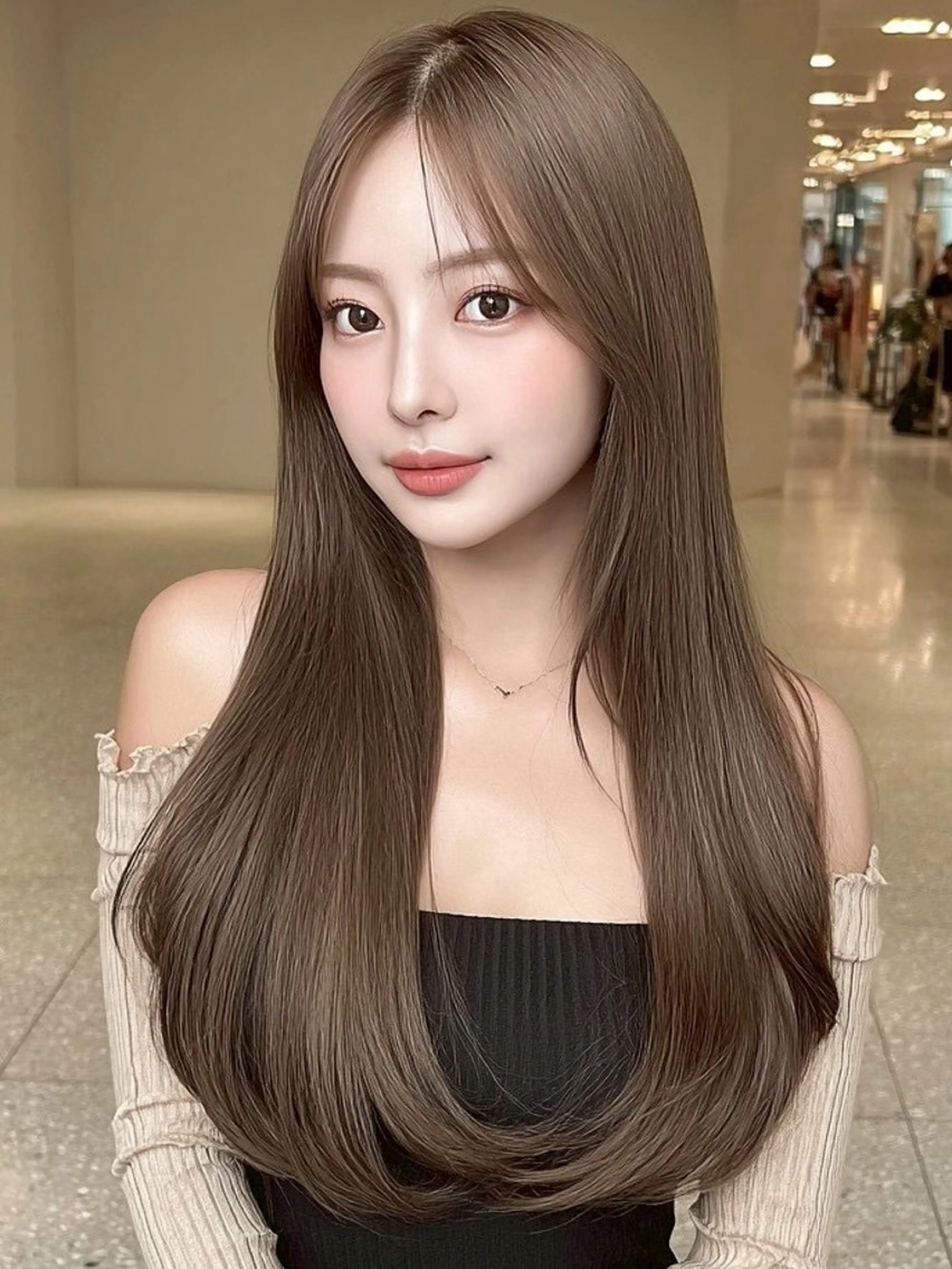 ロング カラー 鍋島 美華のヘアスタイル