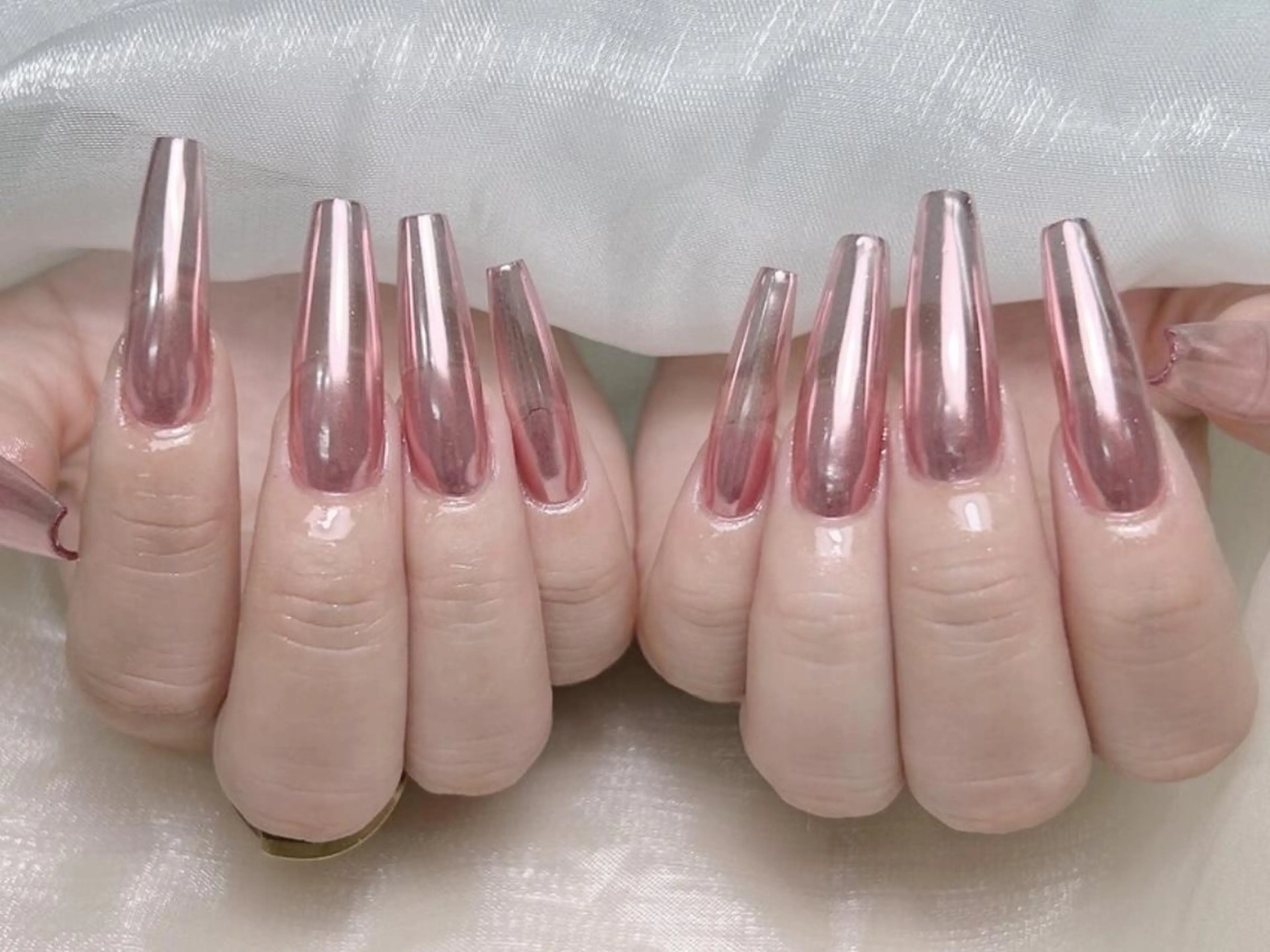 ネイル Rainrain💧 パーツ豊富、やり放題のネイルデザイン