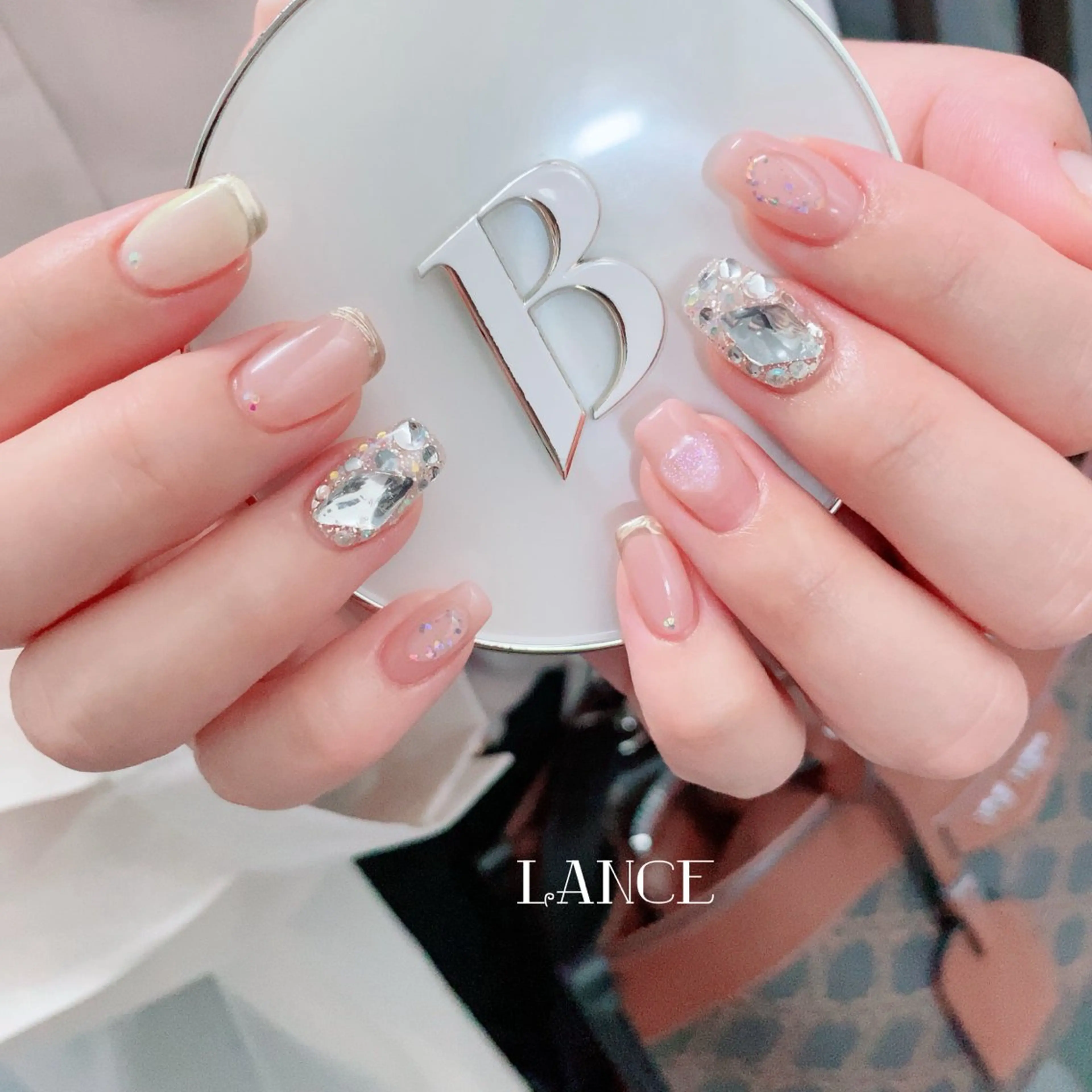 ネイル オーロラネイル フレンチネイル グラデーション キラキラネイル 韓国ネイル Lance nailのネイルデザイン