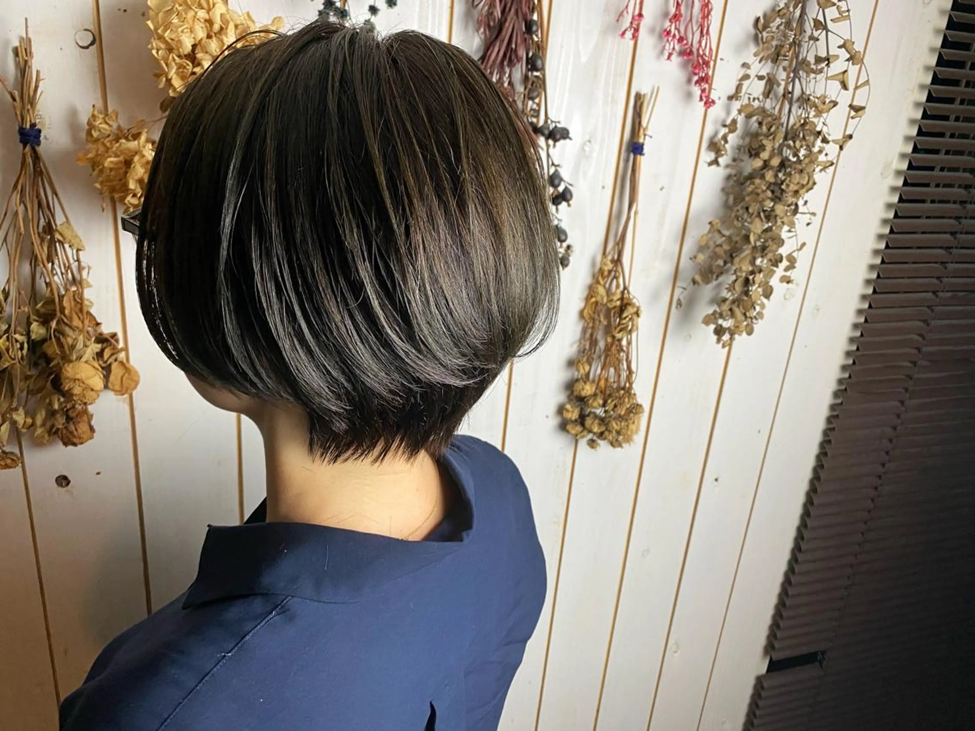 ショート LILIS hair designのヘアスタイル