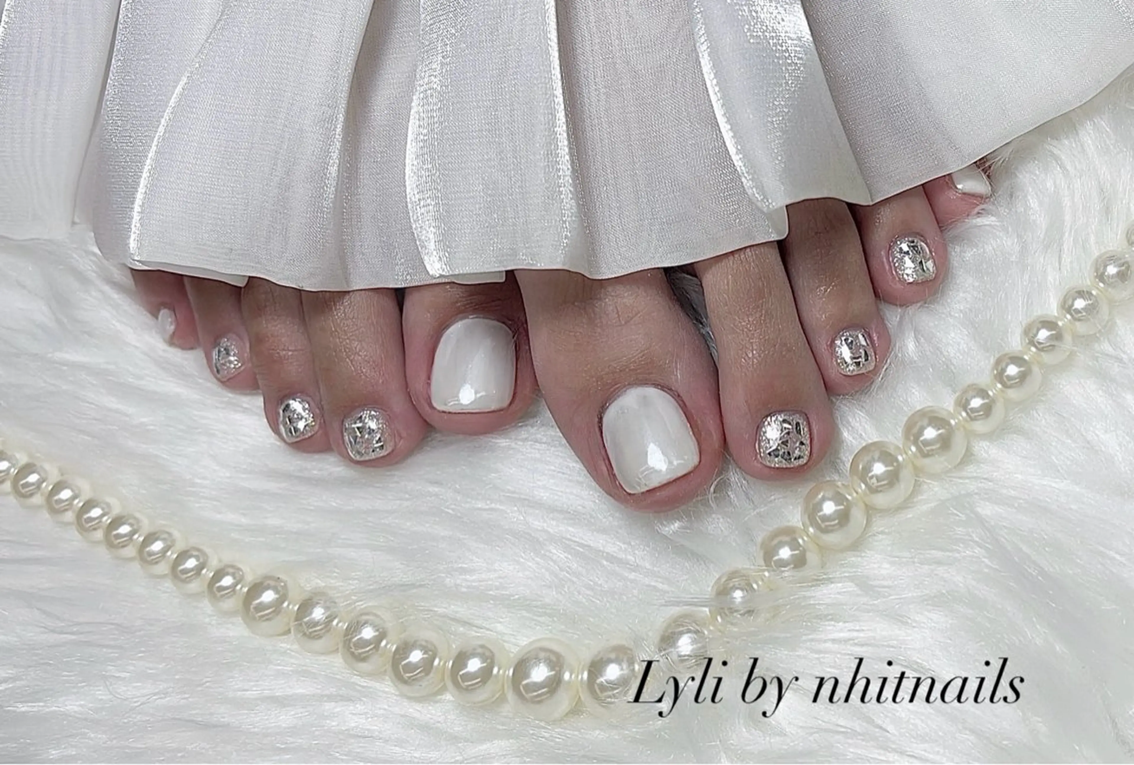 ネイル フットネイル Nhit Nailsのネイルデザイン
