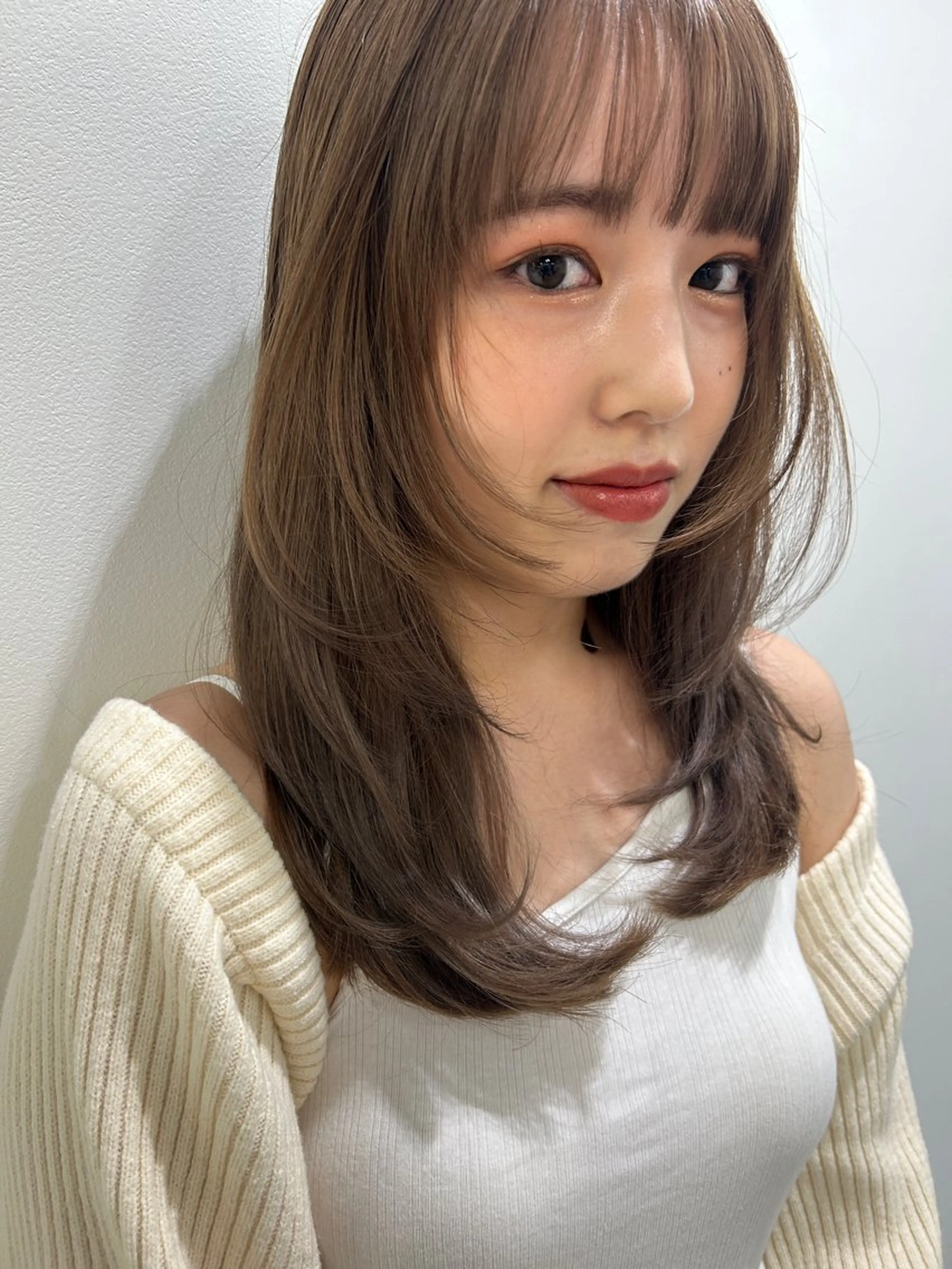 セミロング カット トリートメント レイヤーカット/ 透明感カラーmikuのヘアスタイル