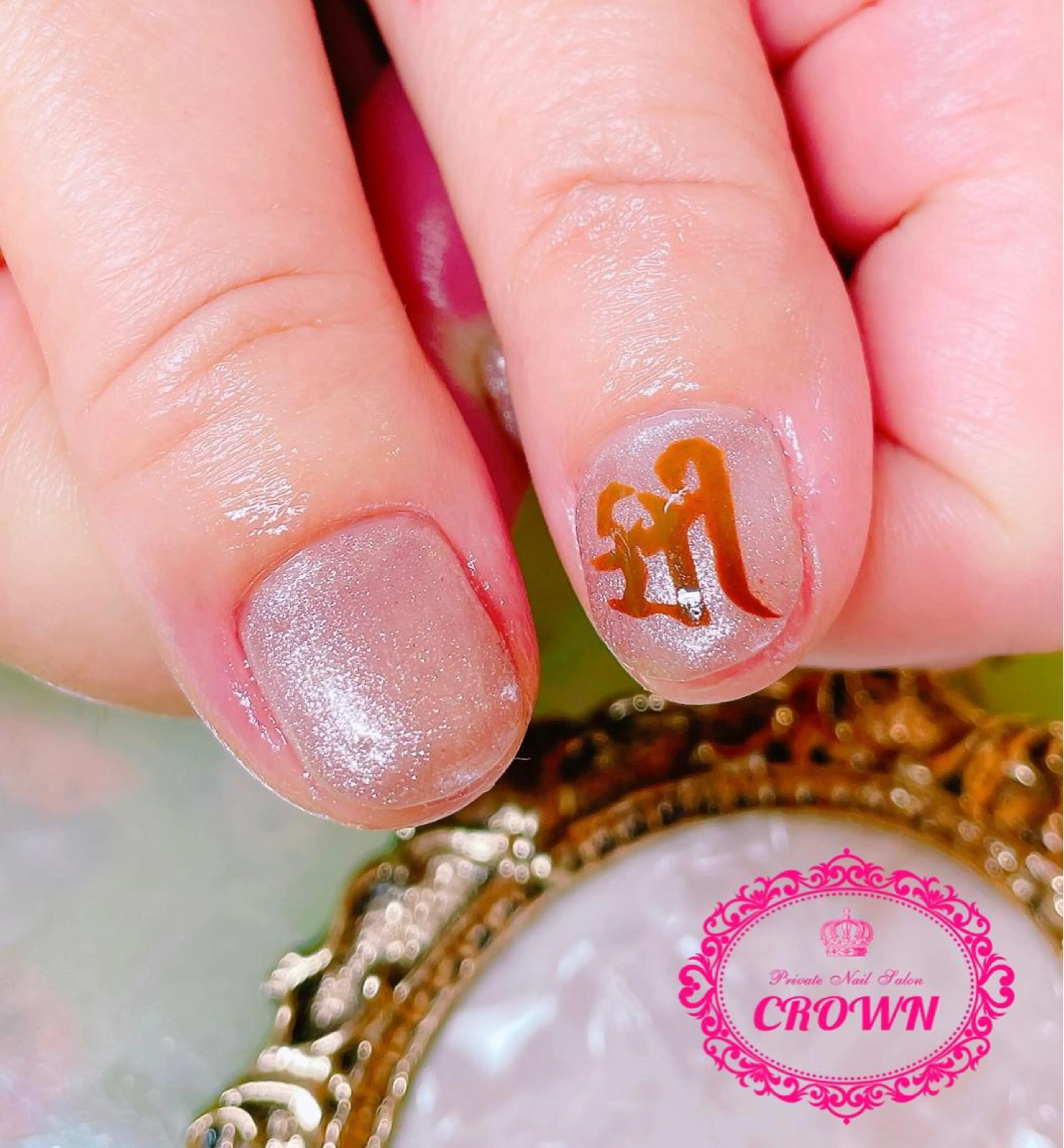 ネイル CROWN プライベートサロンのネイルデザイン