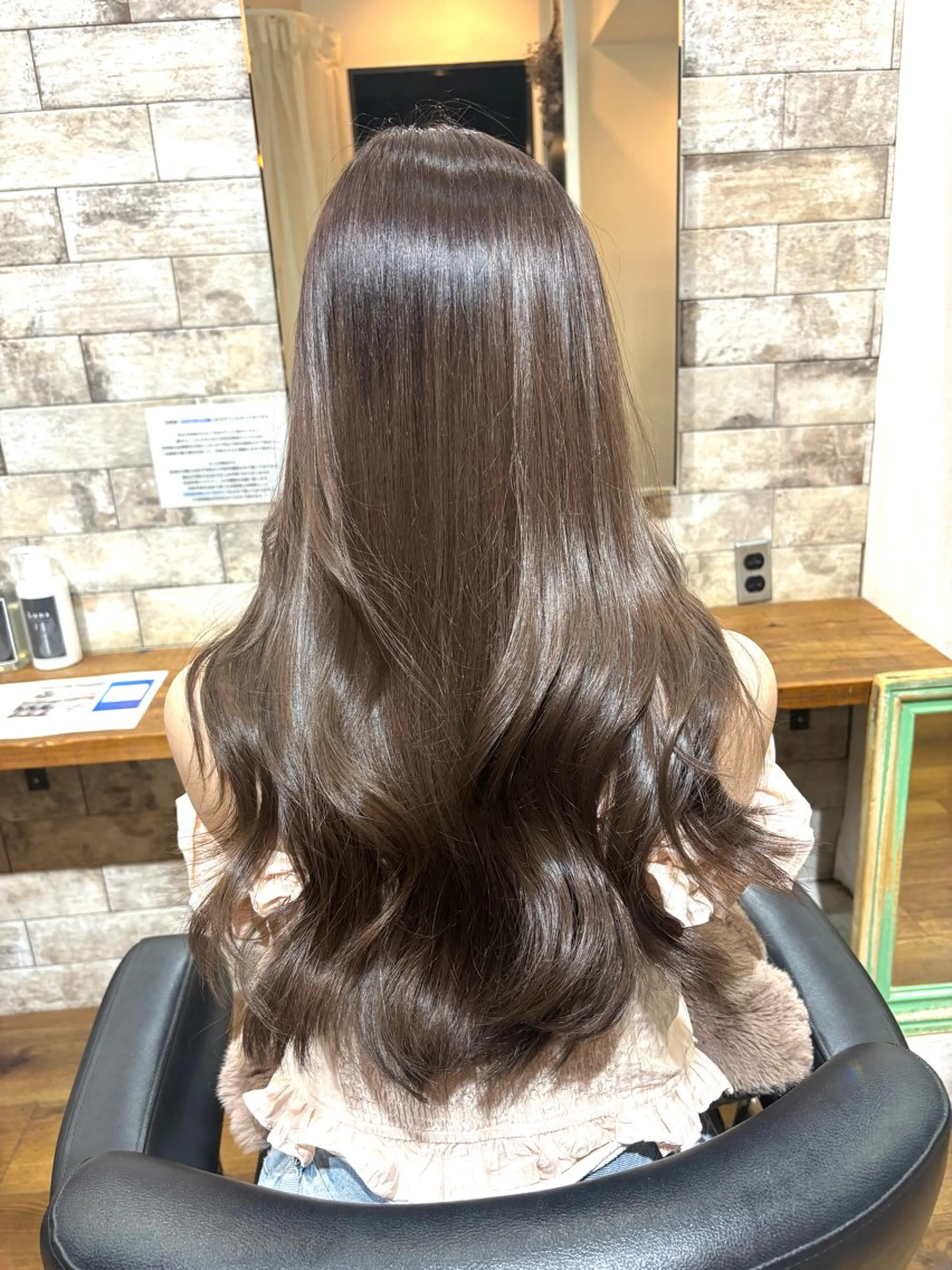 ロング カラー ダブルカラー 大槻 芽衣のヘアスタイル