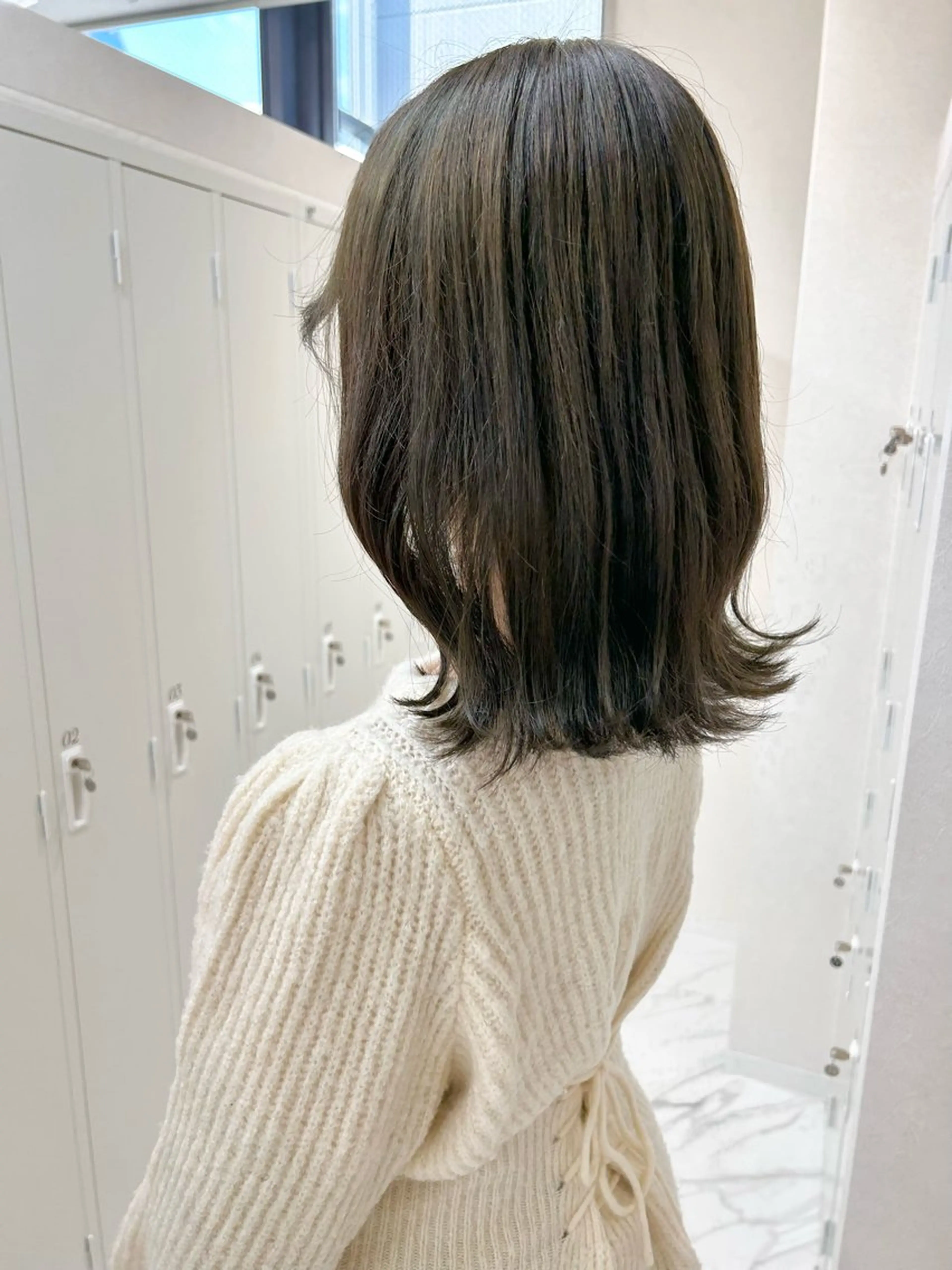 ミディアム カラー ベージュカラー オリーブベージュ ヘアカラー トリートメント Saori / さおりのヘアスタイル