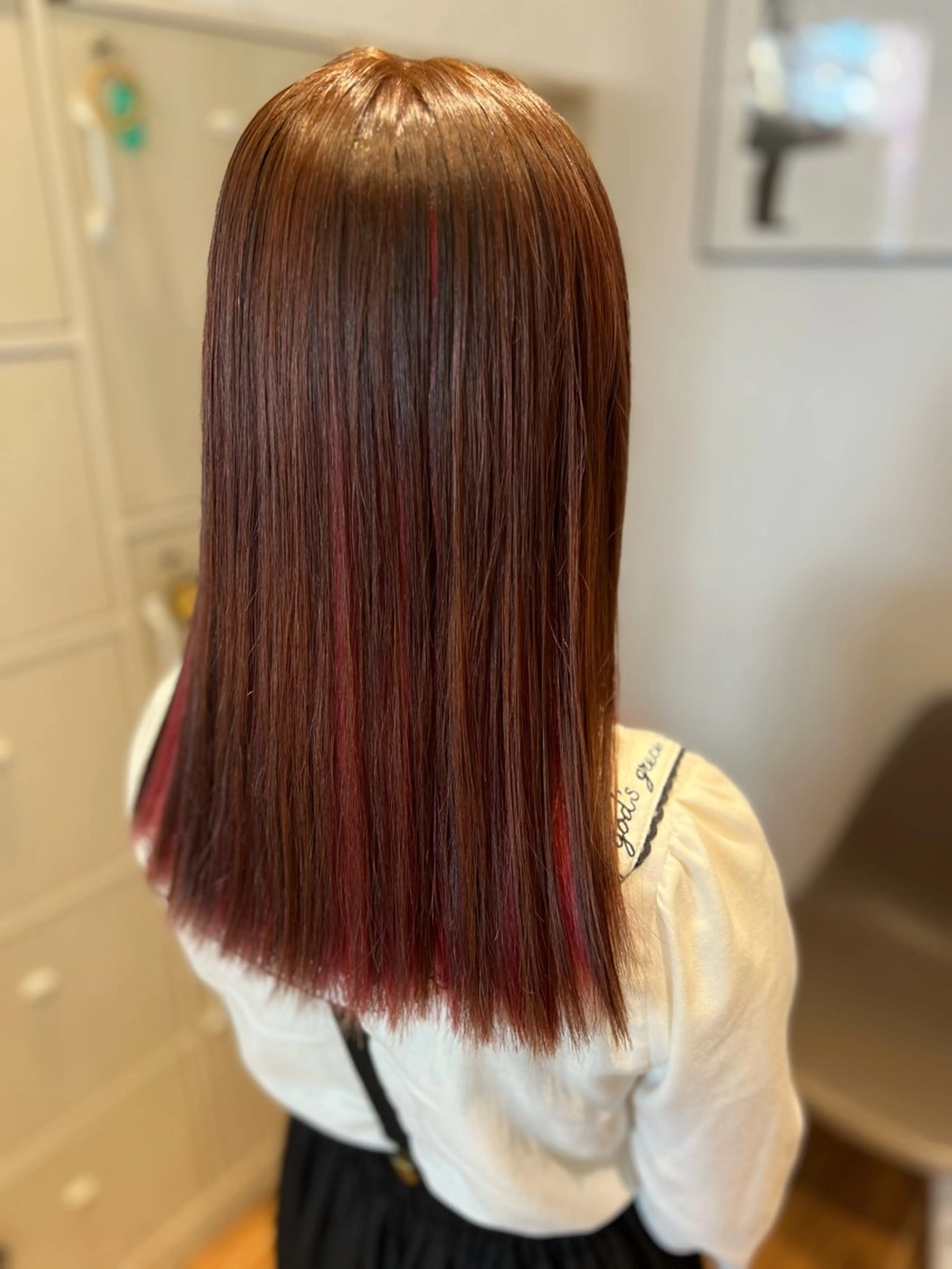 ミディアム カラー カット ヘアカラー つぼい Floraのヘアスタイル