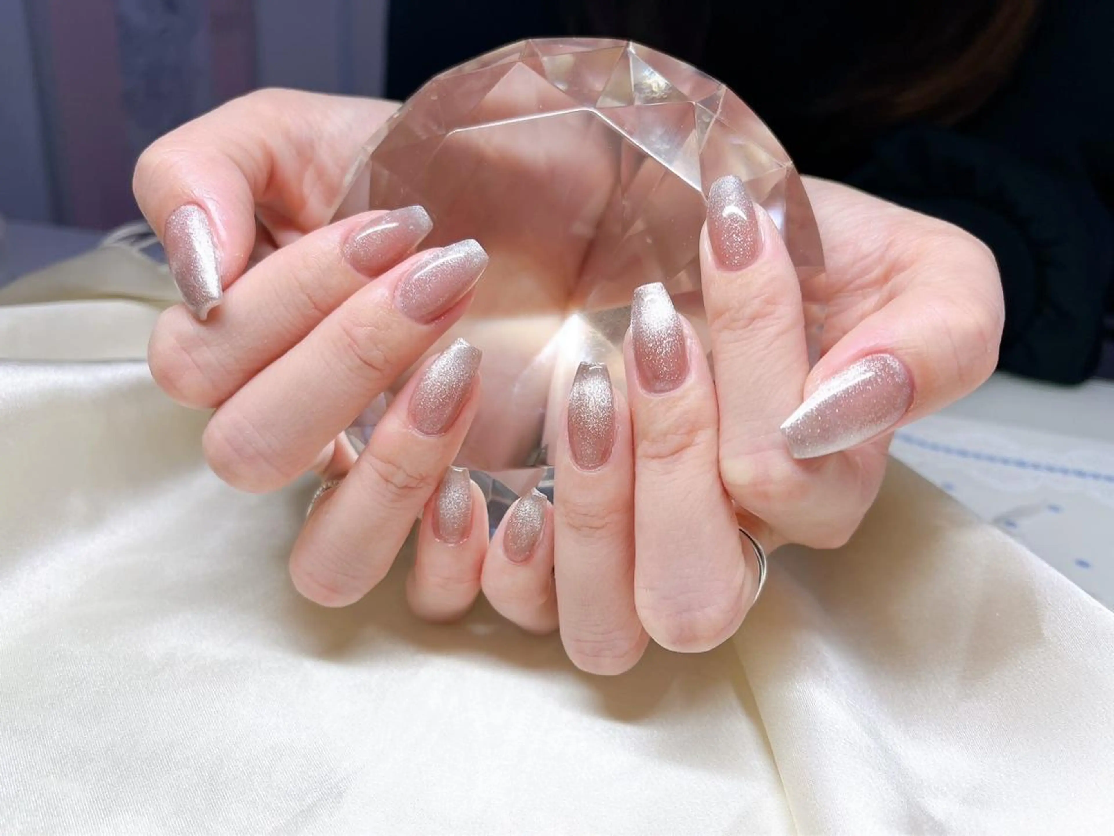 ネイル マツエク・マツパ アイブロウ 眉カラー 韓国風マツエク パリジェンヌラッシュリフト まつげパーマ ワンホンマツエク ハンドネイル Nail&eye Belire 新宿のネイルデザイン