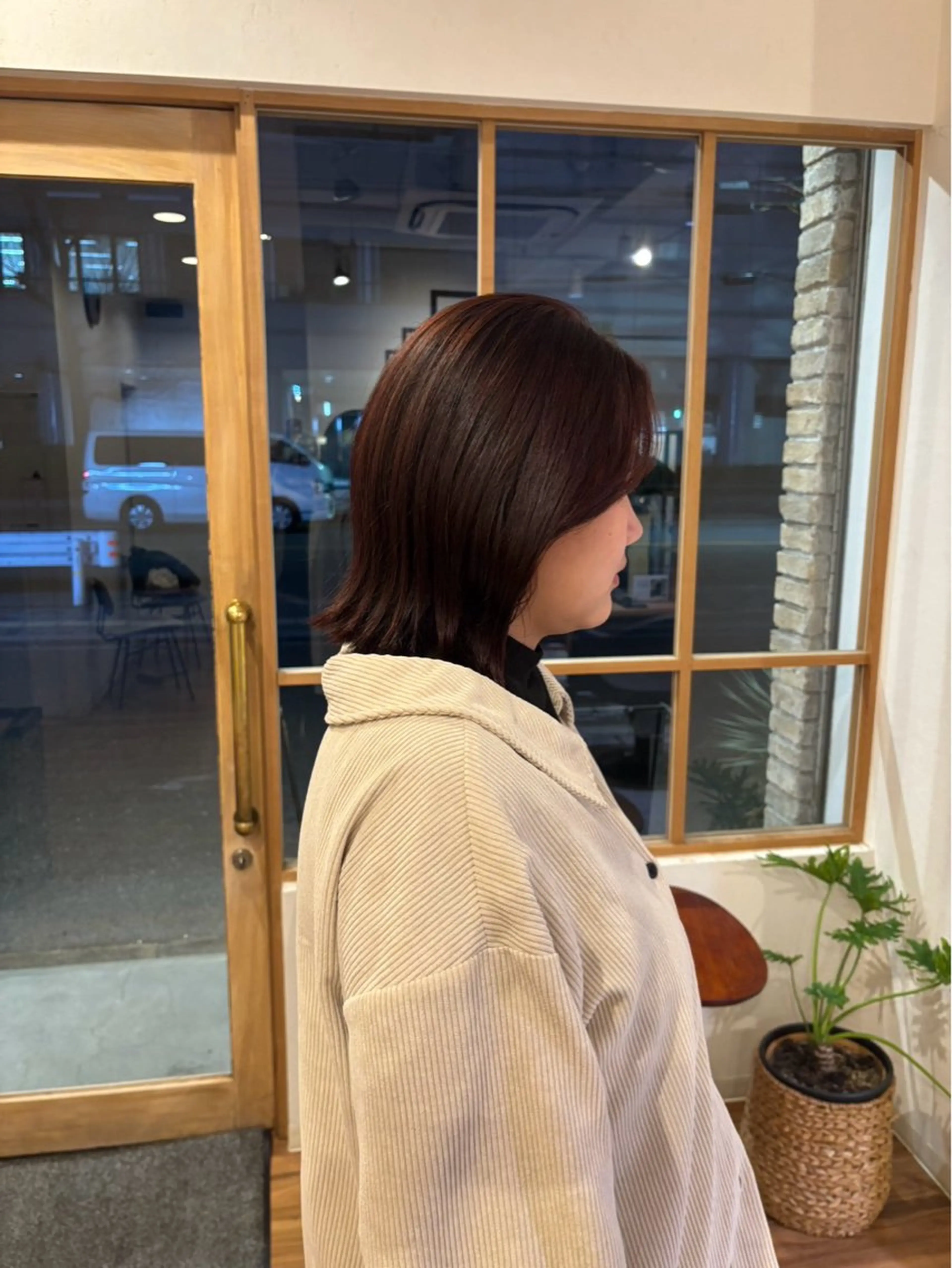 カラー レッドカラー 永山 日菜のヘアスタイル