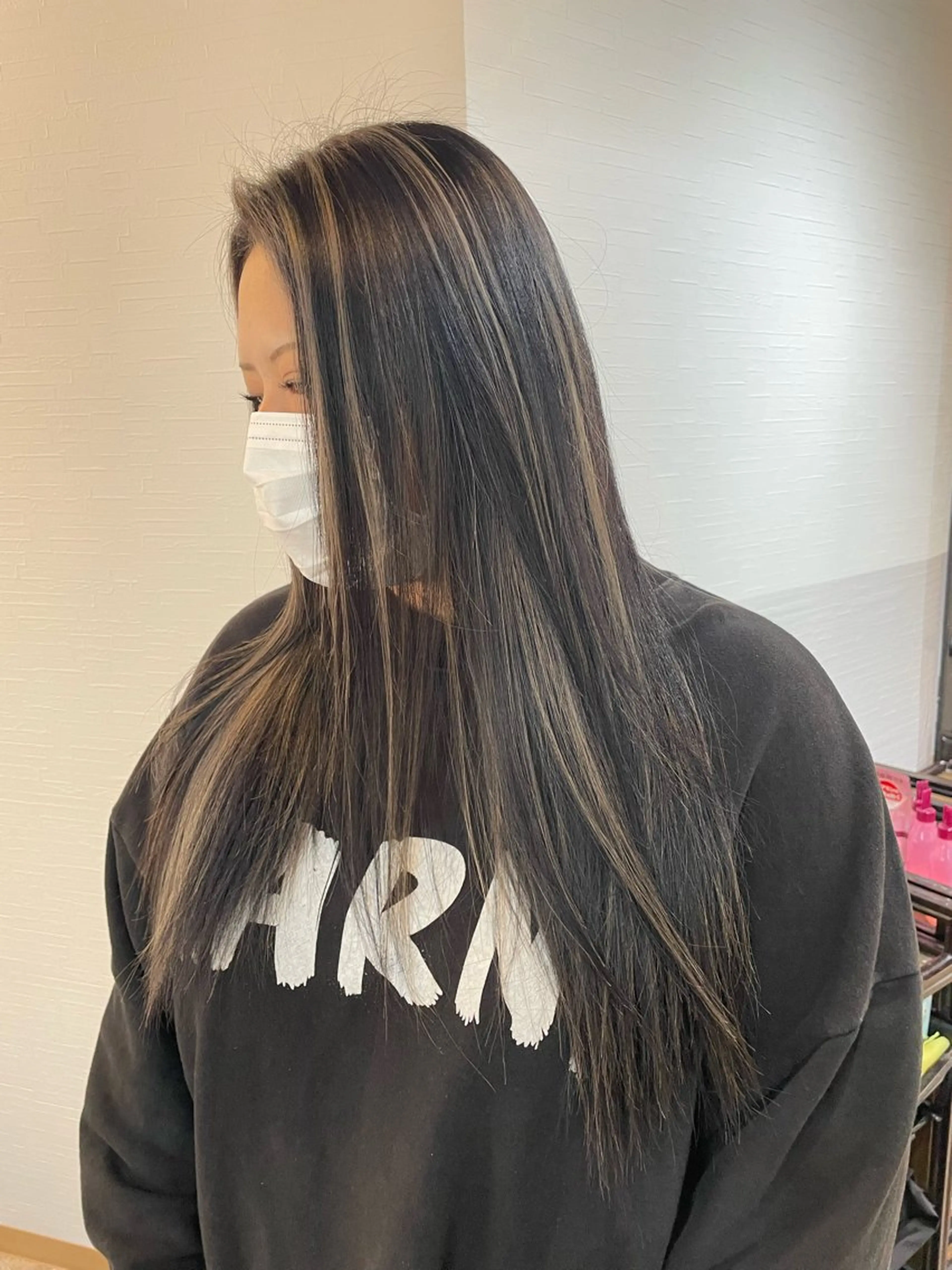 ロング カラー ベージュカラー 黒髪 ホワイトベージュ カット ヘアカラー トリートメント YUI/ ブリーチカラー🌷のヘアスタイル