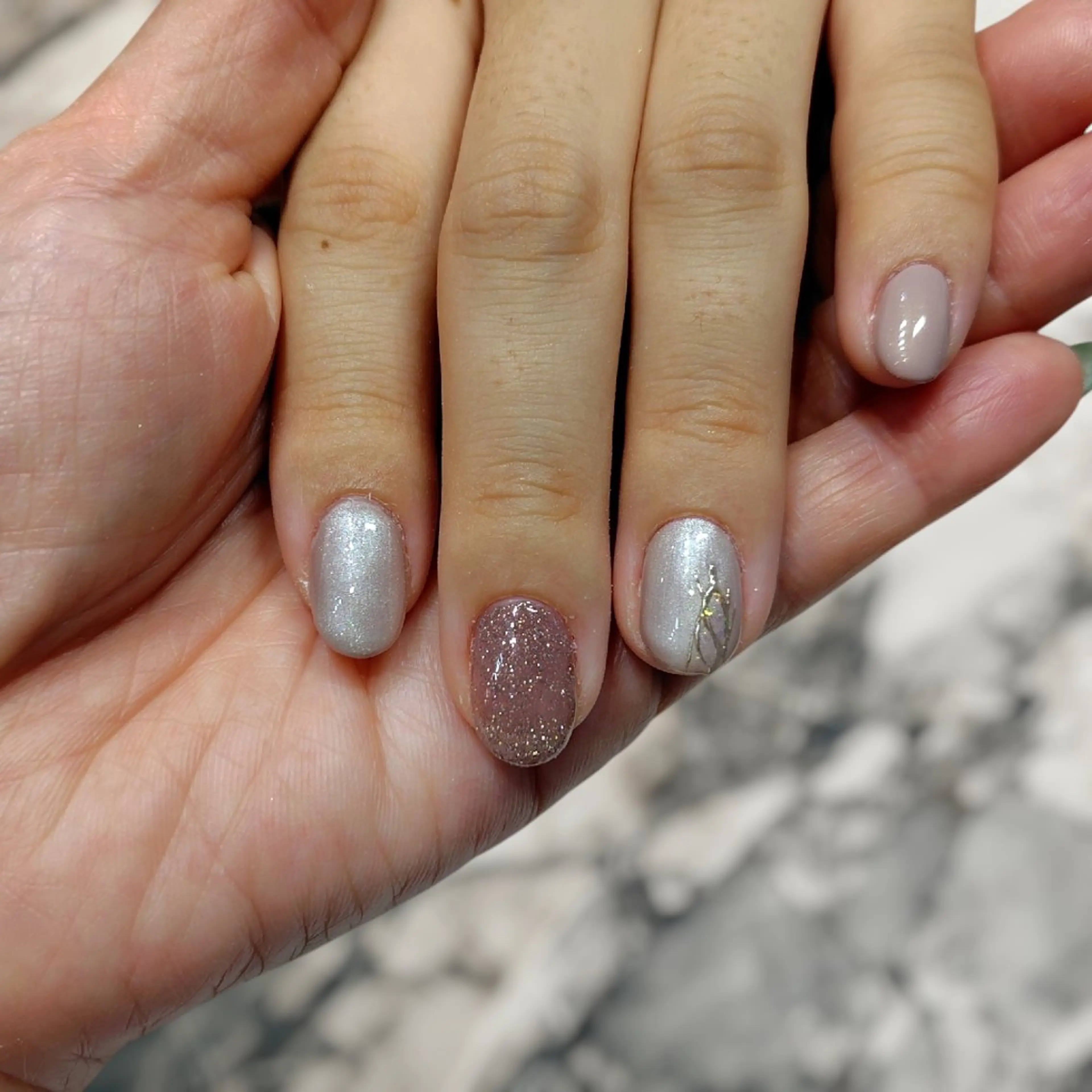 ネイル ミラーネイル ニュアンスネイル ネイルモデル募集 ロデロデのネイルデザイン