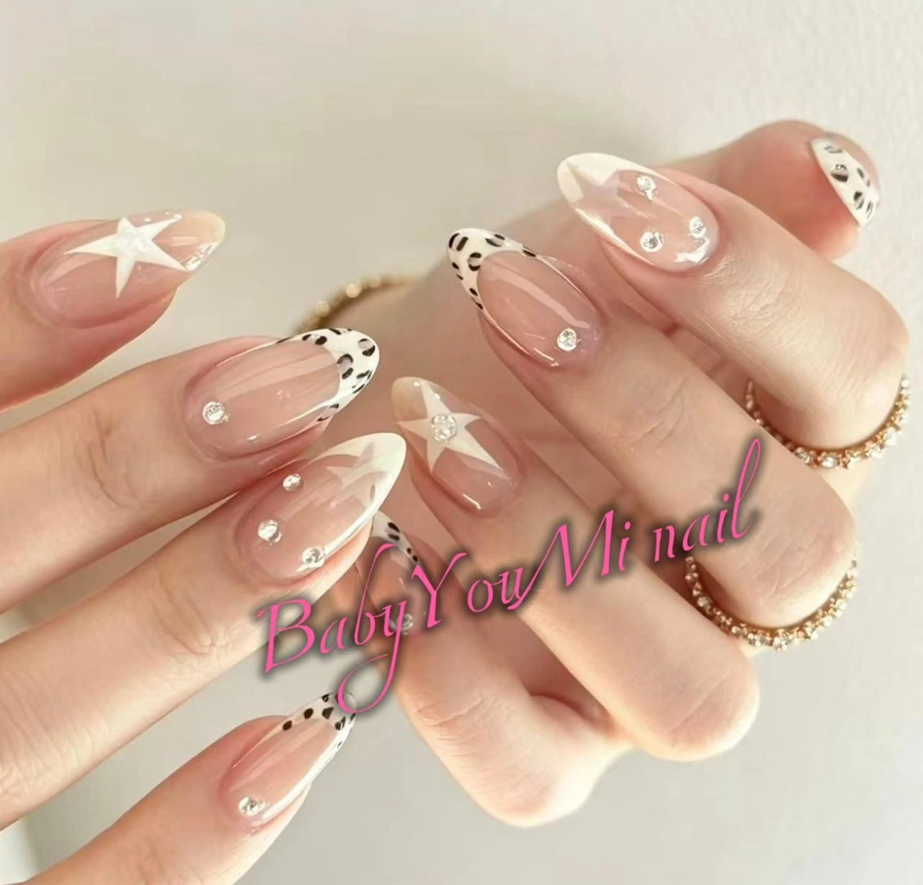 ネイル オーロラネイル フラワーネイル フットネイル フレンチネイル ジェルネイル ハンドネイル 相沢 さやかのネイルデザイン