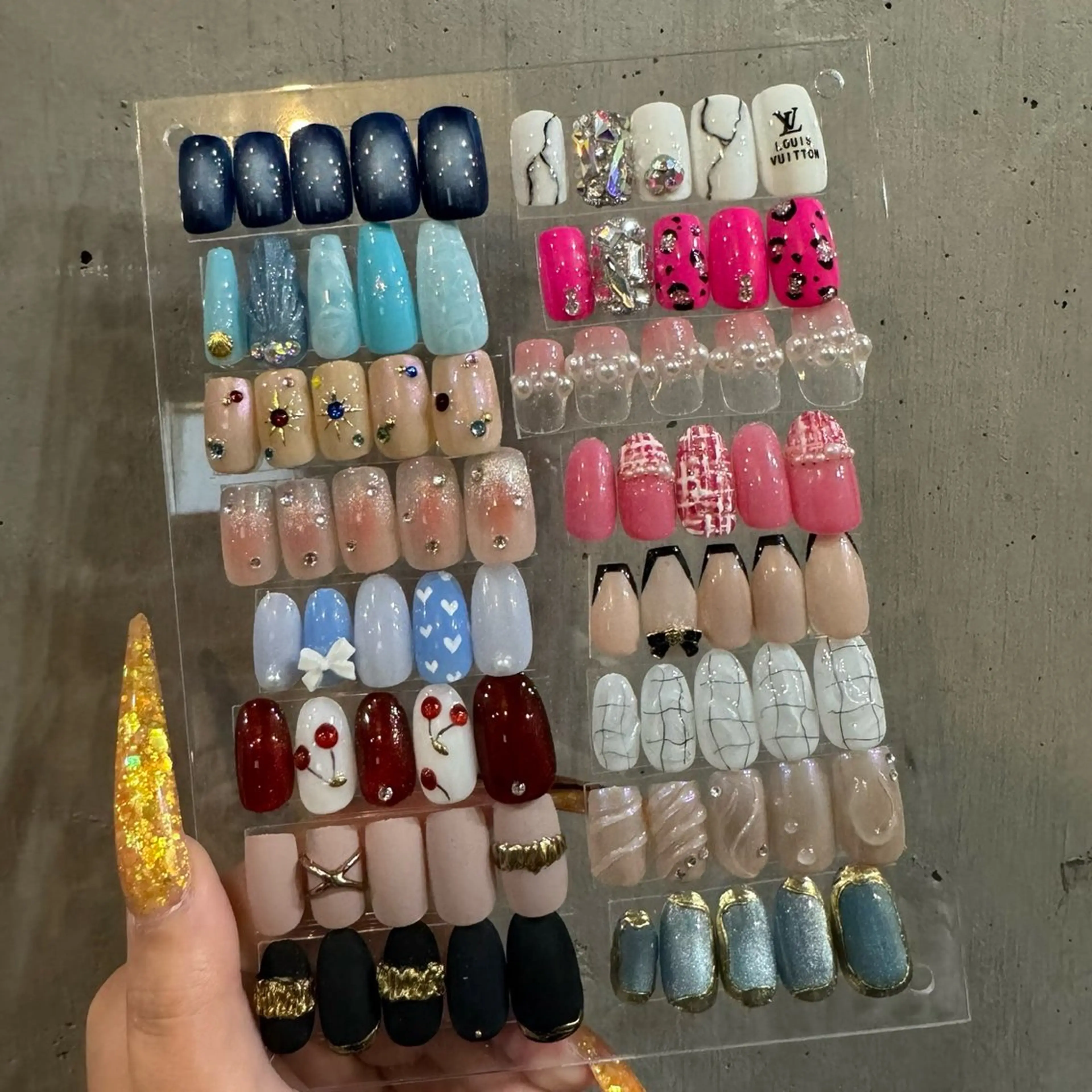 ネイル IROHA NAIL 真結子のネイルデザイン