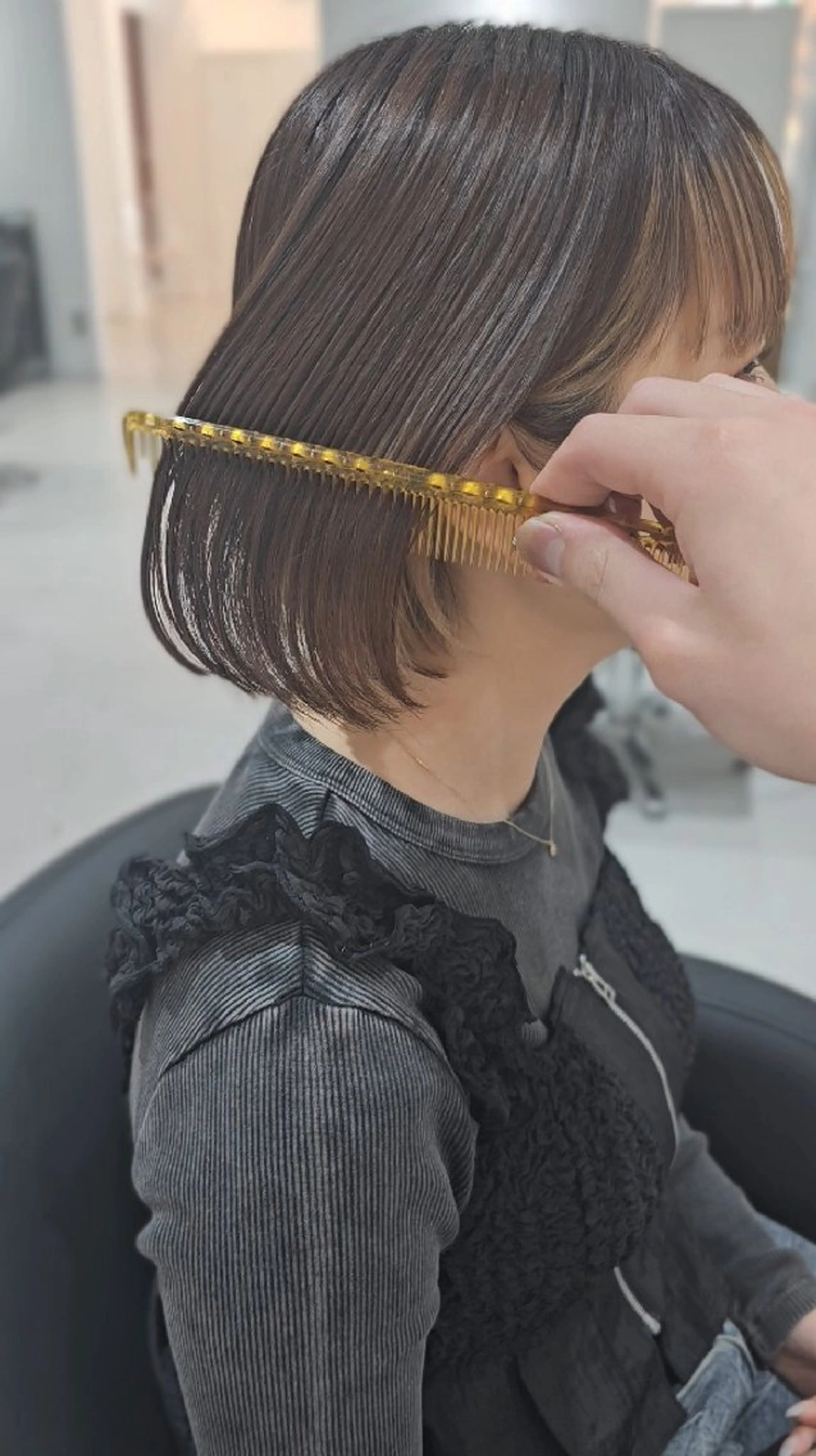 ショート ボブ カット 縮毛矯正 トリートメント サロウィン　神戸三宮店所属・髪質改善美容師が作る 透明感カラー杉山太貴のヘアスタイル