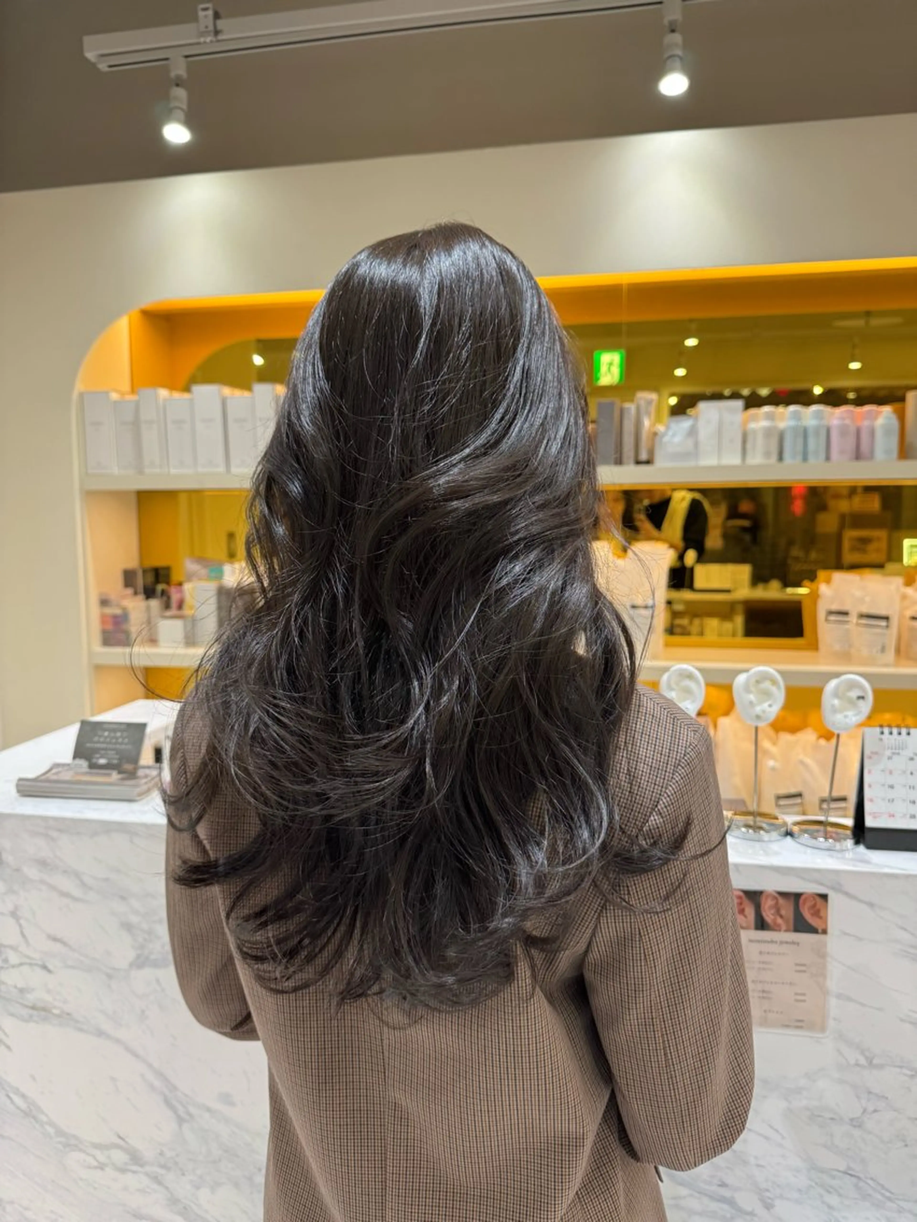 ロング カラー ヘアアレンジ オリーブカラー レイヤーカット カット ヘアカラー トリートメント 髪質改善特化 🫧松野力也のヘアスタイル