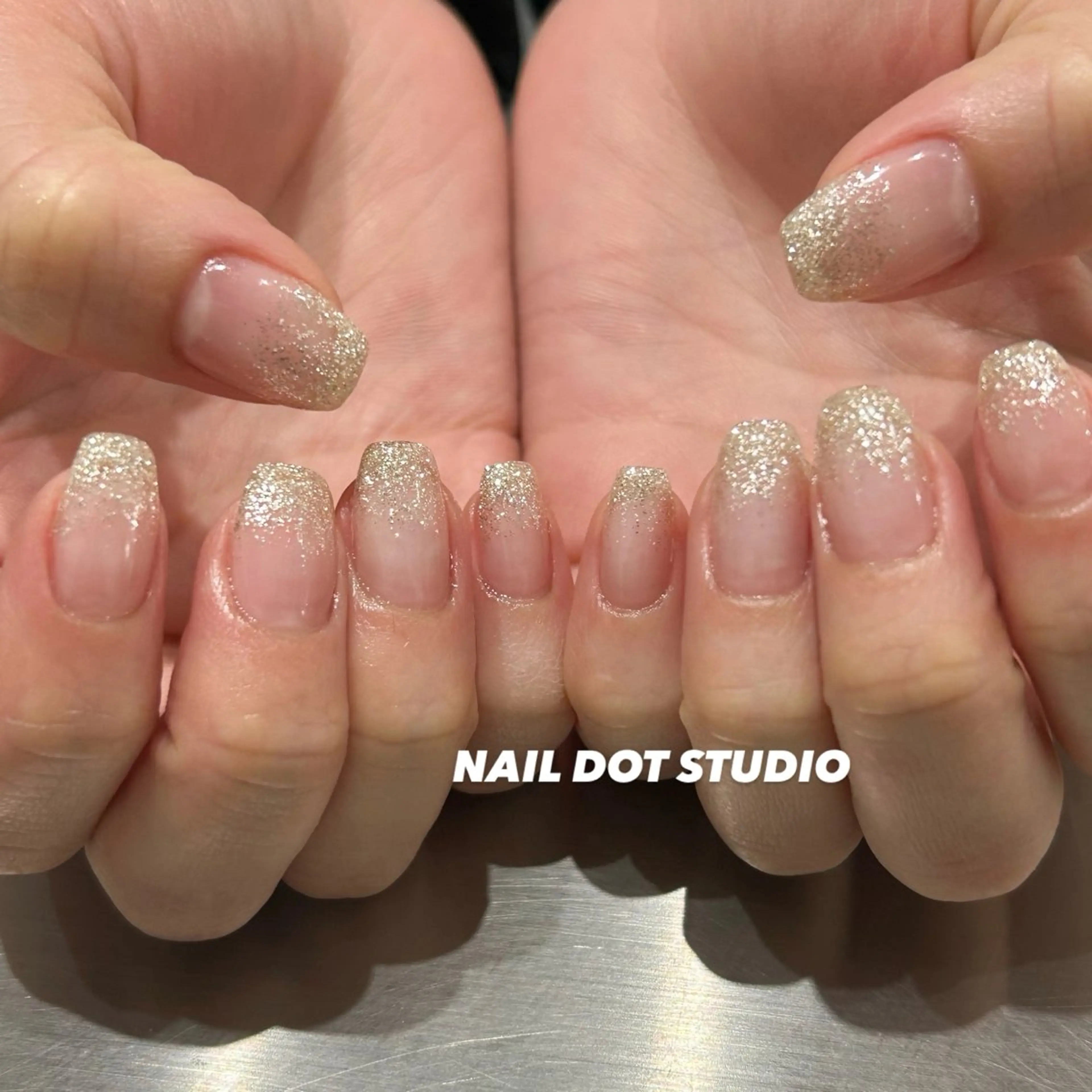 ネイル ハンドネイル NAILDOTSTU DIO SEINAのネイルデザイン