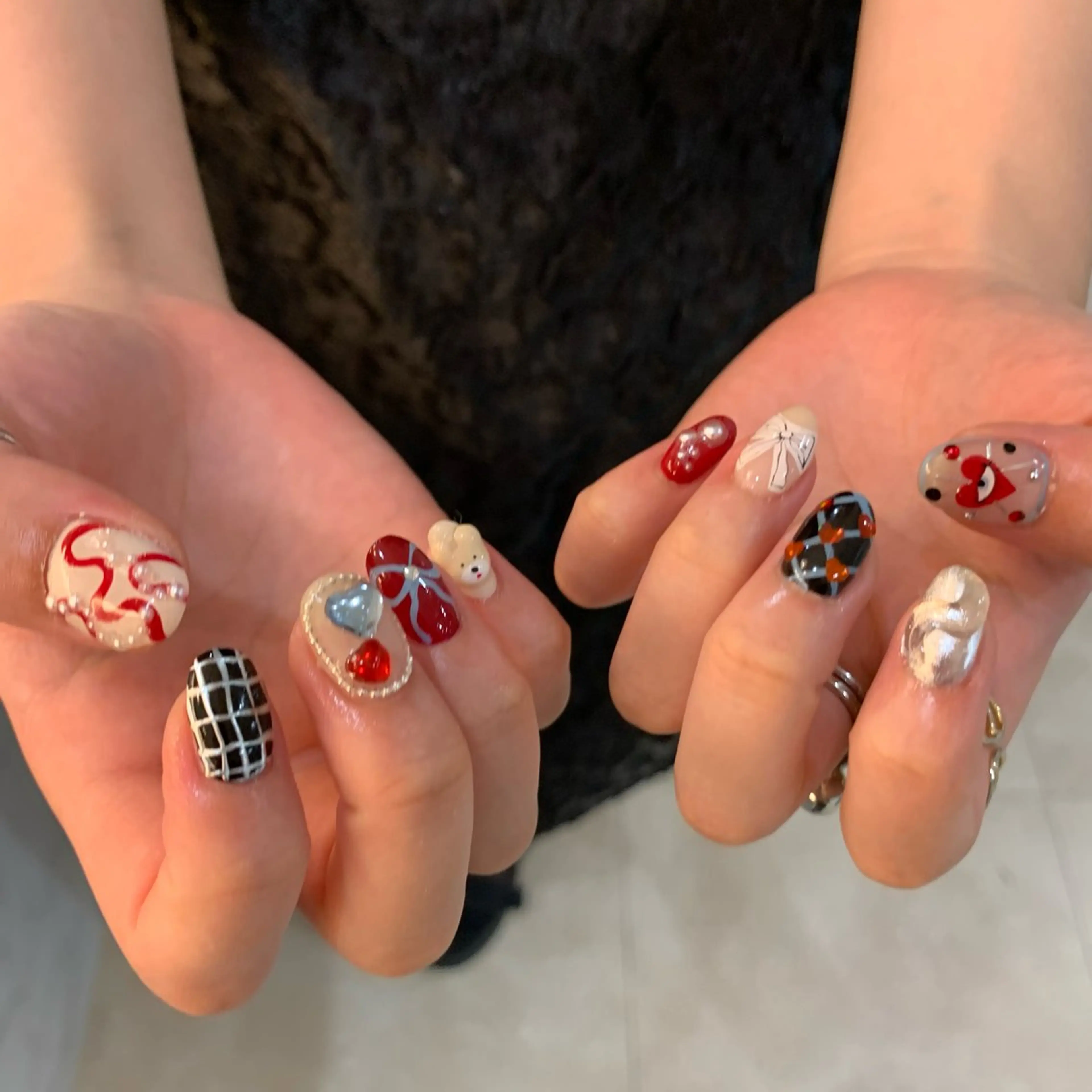 ネイル ハンドネイル フットネイル 栗田 ゆう子のネイルデザイン